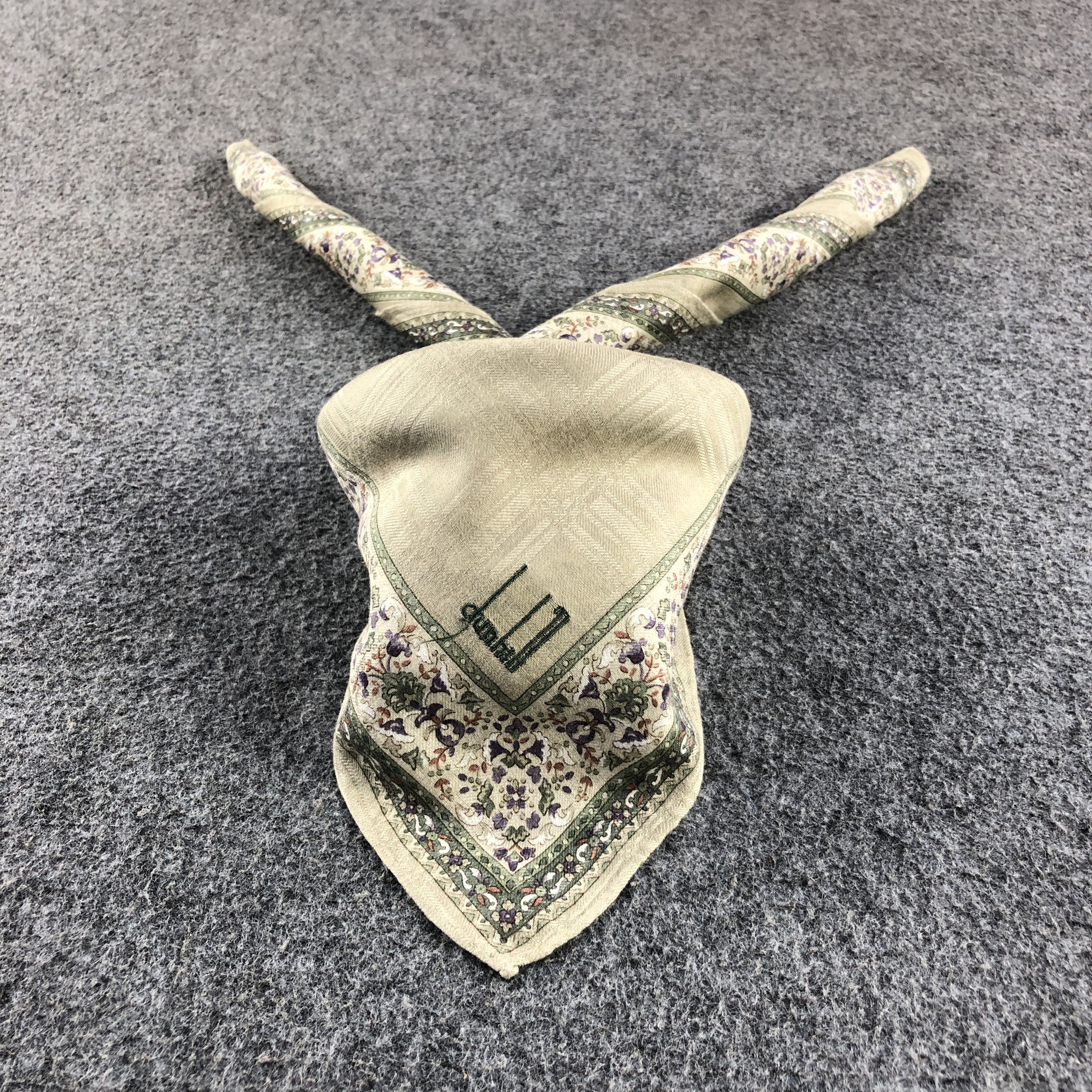 Alfred Dunhill × Vintage Dunhill Handkerchief Neckerchief Bandana H2744 Size ONE SIZE - 1 Thumbnail