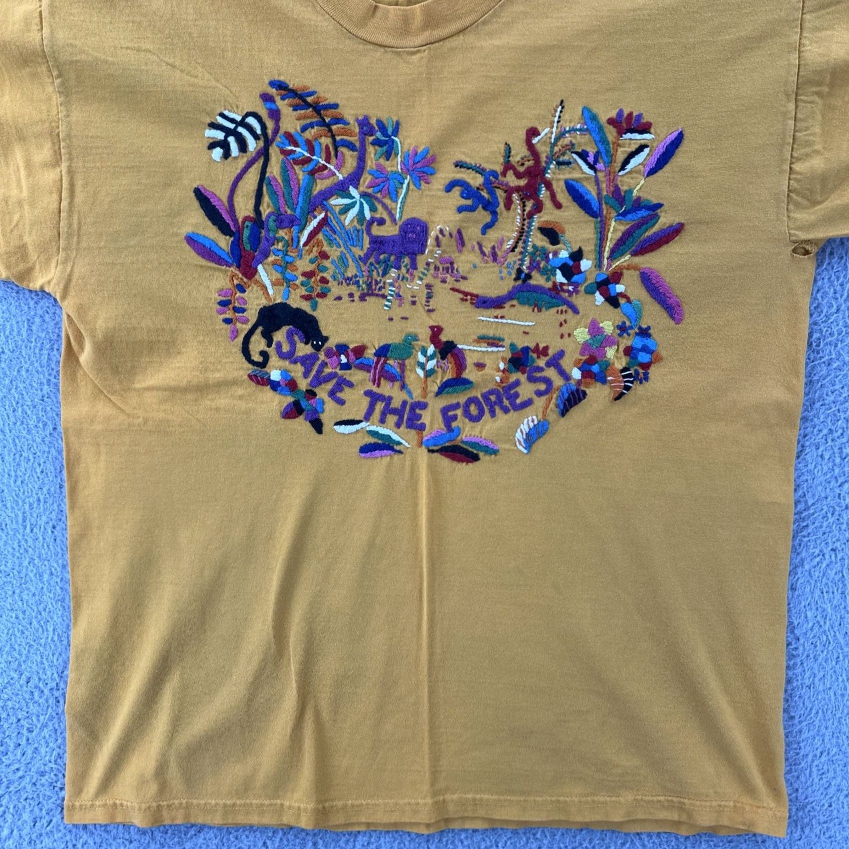 Vintage VINTAGE Forest Shirt Adult Large Yellow Short Sleeve Crew Neck Embroidered Save The Forest 90s Art Animals Mens Size US L / EU 52-54 / 3 - 4 Thumbnail