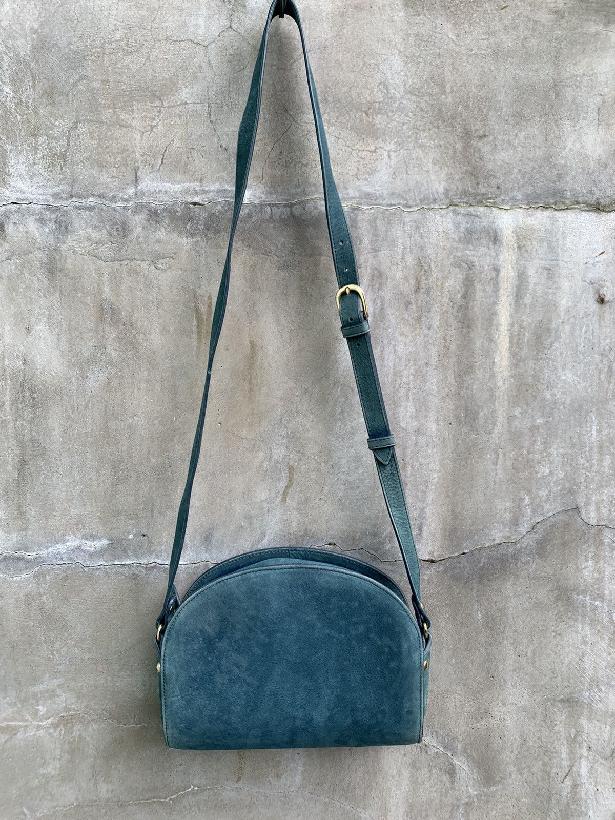 A.P.C. Sac Demi Lune Suede Shoulder Bag Size ONE SIZE - 7 Thumbnail