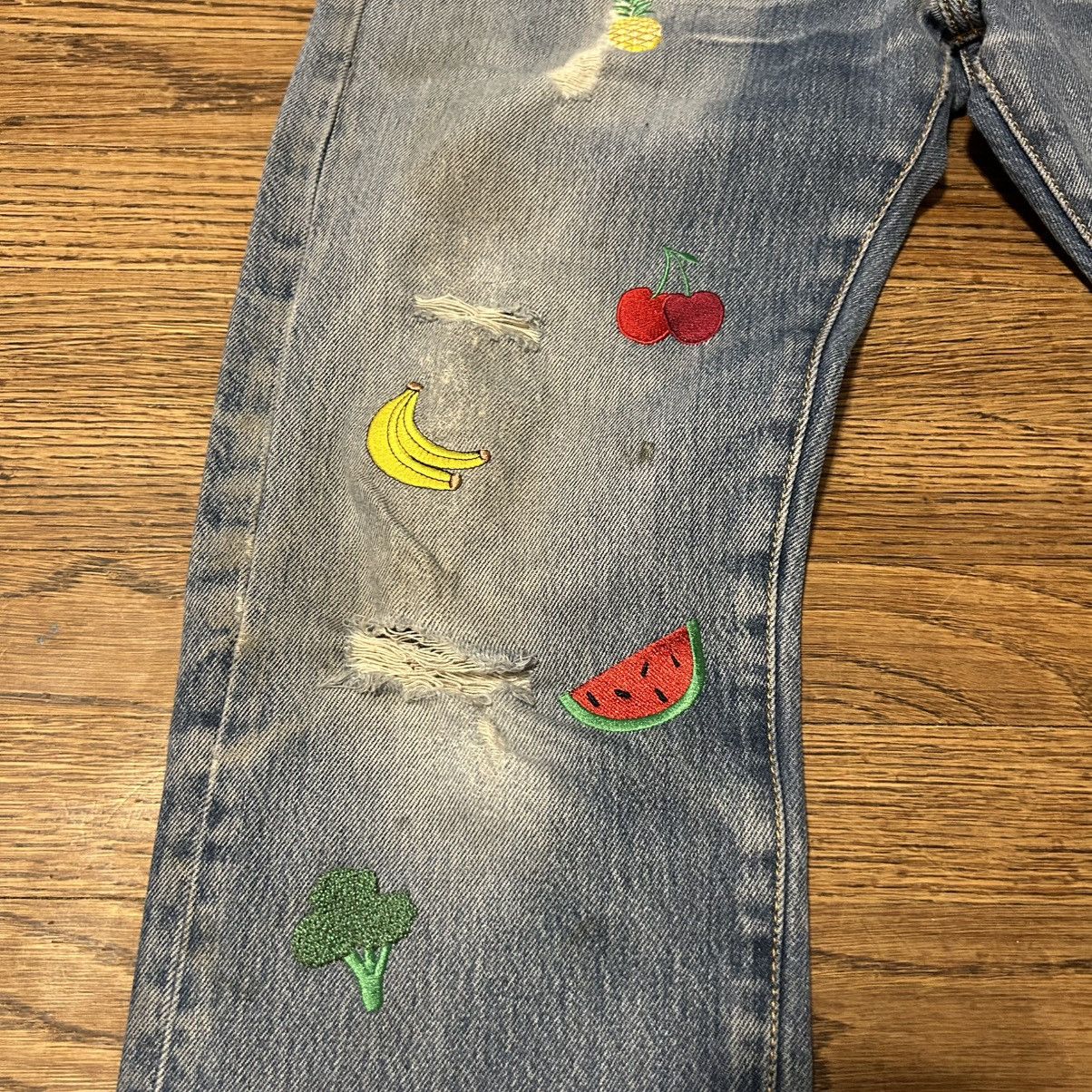 Levi's LEVI’S 501 Fruit Veggies jean bottoms 32x33 Sean Wotherspoon Size US 32 / EU 48 - 3 Thumbnail