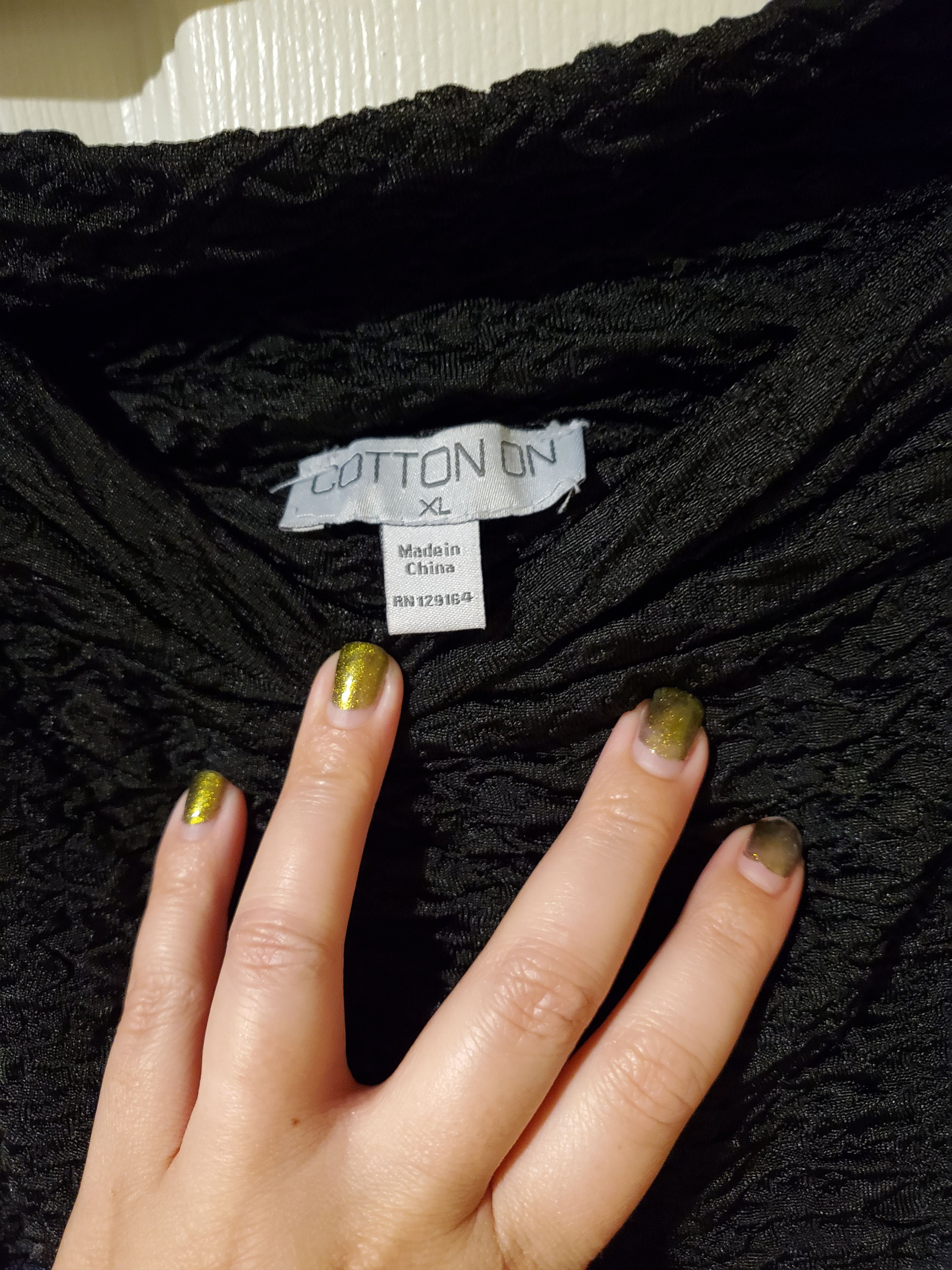 Vintage Vintage black stretchy textured mini skirt (size XL) Size 32" / US 10 / IT 46 - 3 Thumbnail