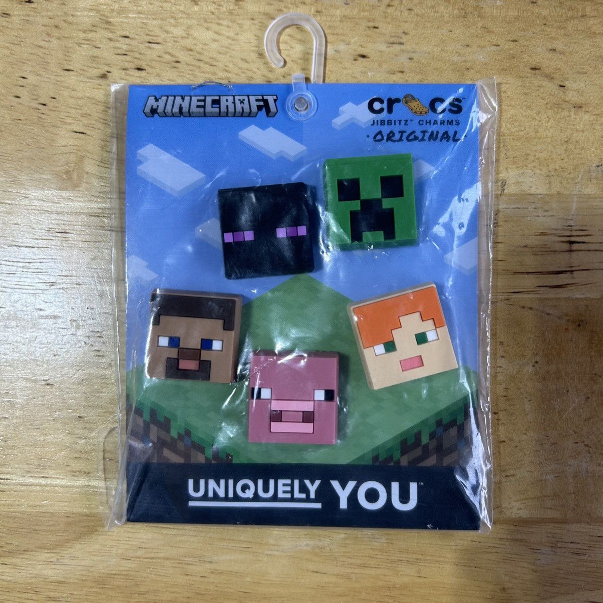 Crocs Minecraft Crocs Jibbitz Charms Mojang 5-Pack NEW Size ONE SIZE - 1 Thumbnail