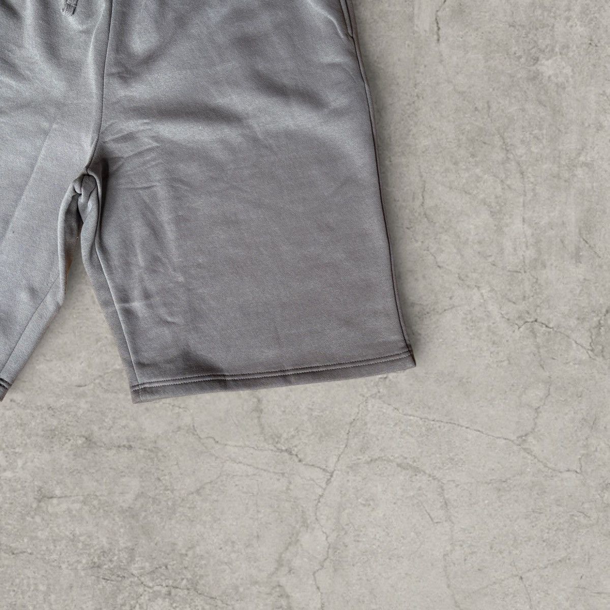 Japanese Brand Wide leg Japanese style jersey shorts in grey beige. Size L Size US 34 / EU 50 - 2 Thumbnail
