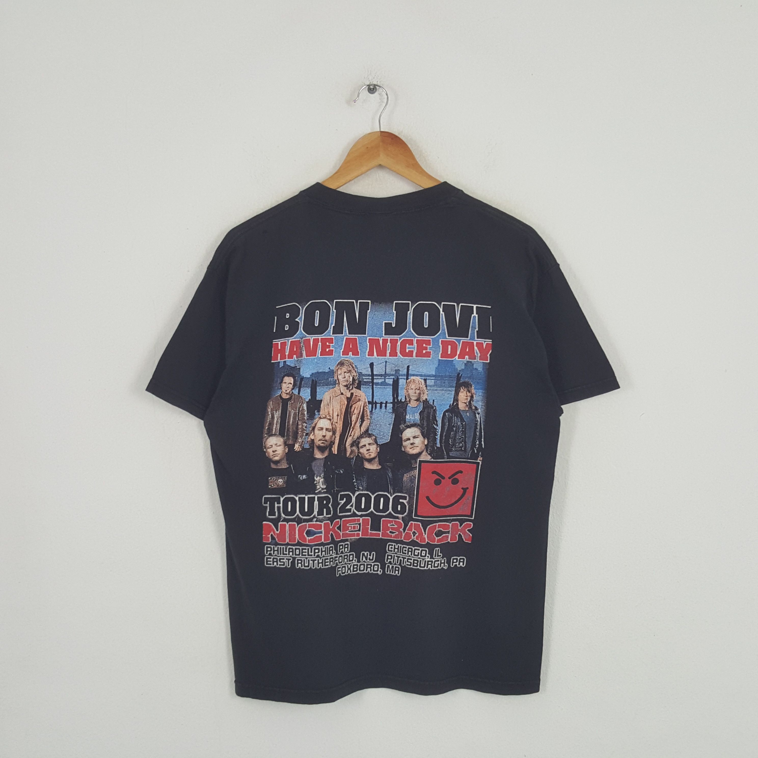 Bon Jovi × Vintage Vintage Bon Jovi Nickelback Tour 2006 Rock Tshirt Size US L / EU 52-54 / 3 - 5 Thumbnail