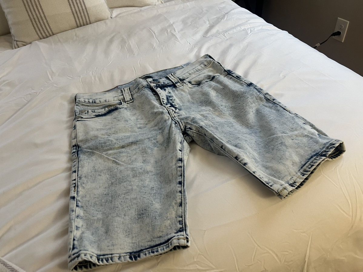 True Religion True Religion Rocco Jean Shorts Size US 33 - 1 Thumbnail