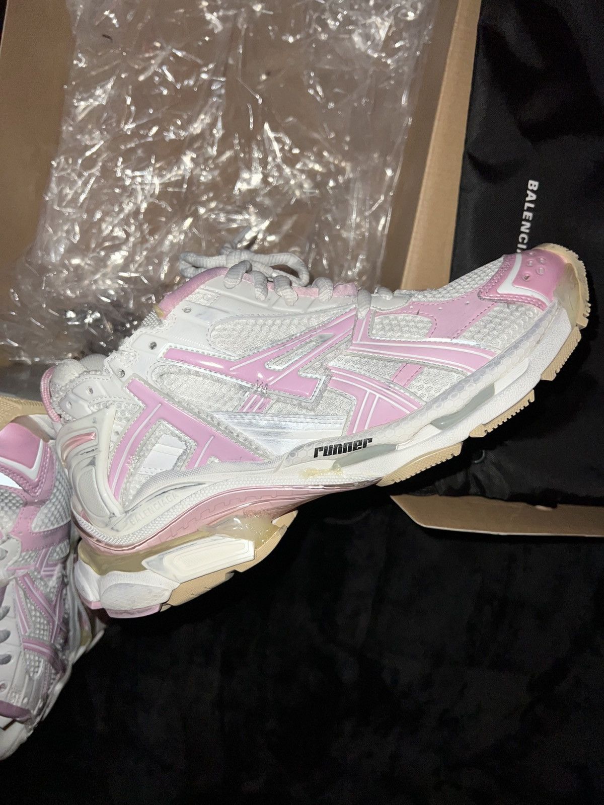 Balenciaga Balenciaga Runner “Pink/Tan” Size US 9 / EU 42 - 9 Thumbnail