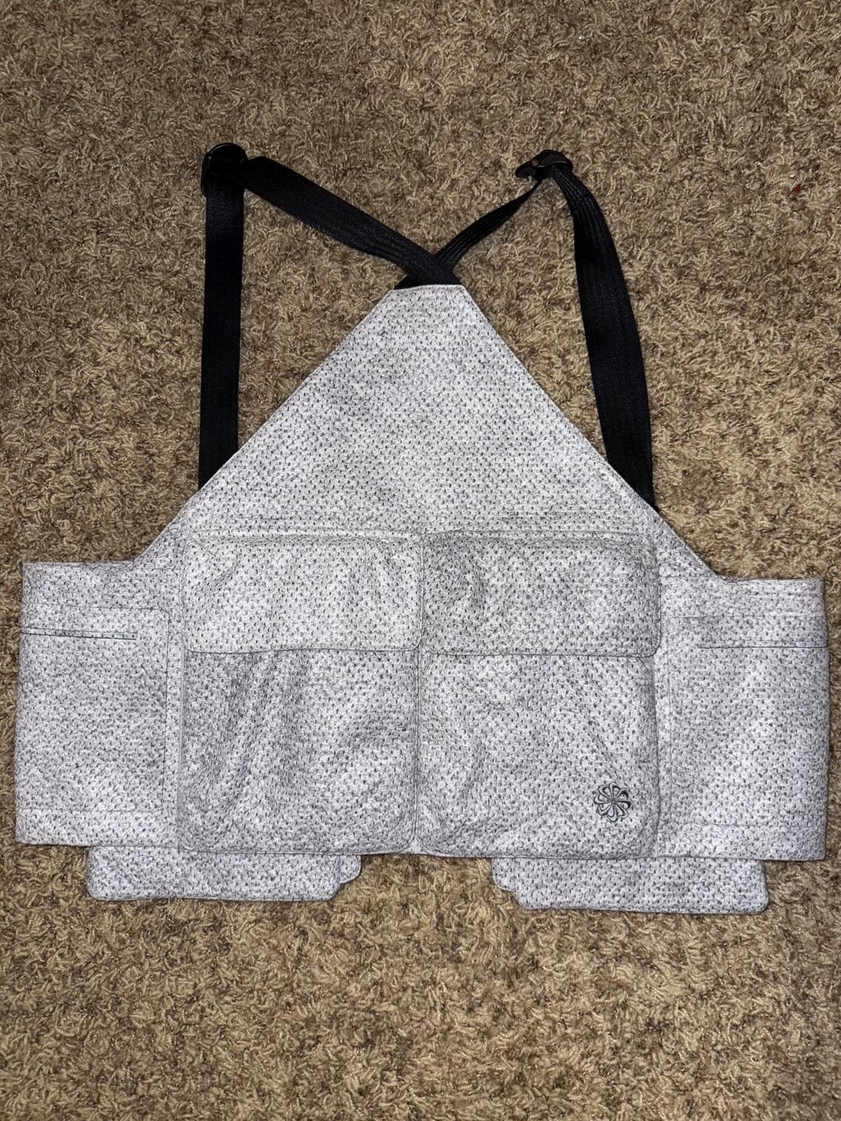 Nike NIKE Forward Tech Pack Utility Oversize Grey Vest Sample Size US XS / EU 42 / 0 - 9 Thumbnail