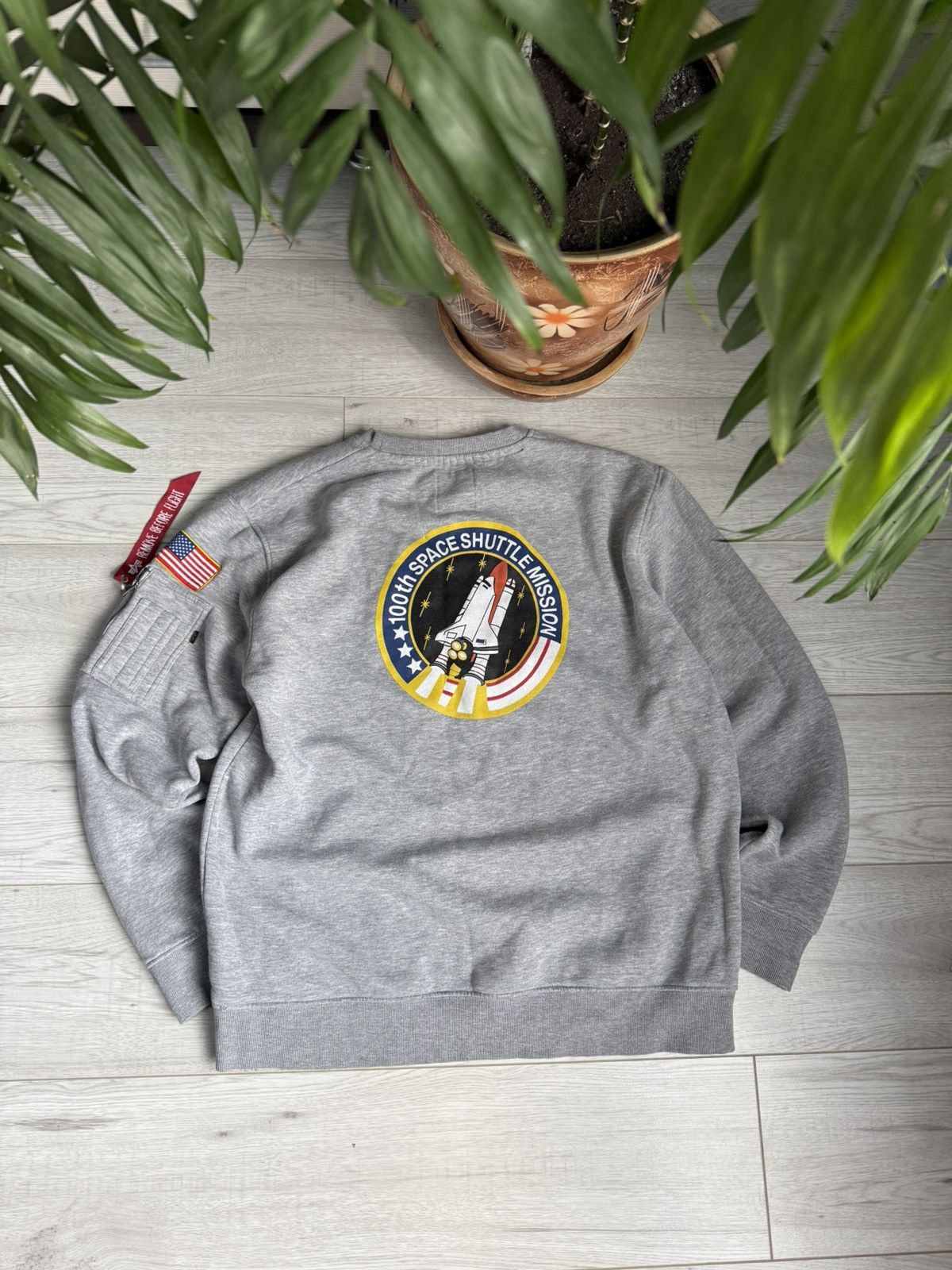 Alpha Industries × NASA Sweatshirt Alpha Industries NASA Crewneck Size US XXL / EU 58 / 5 - 1 Thumbnail