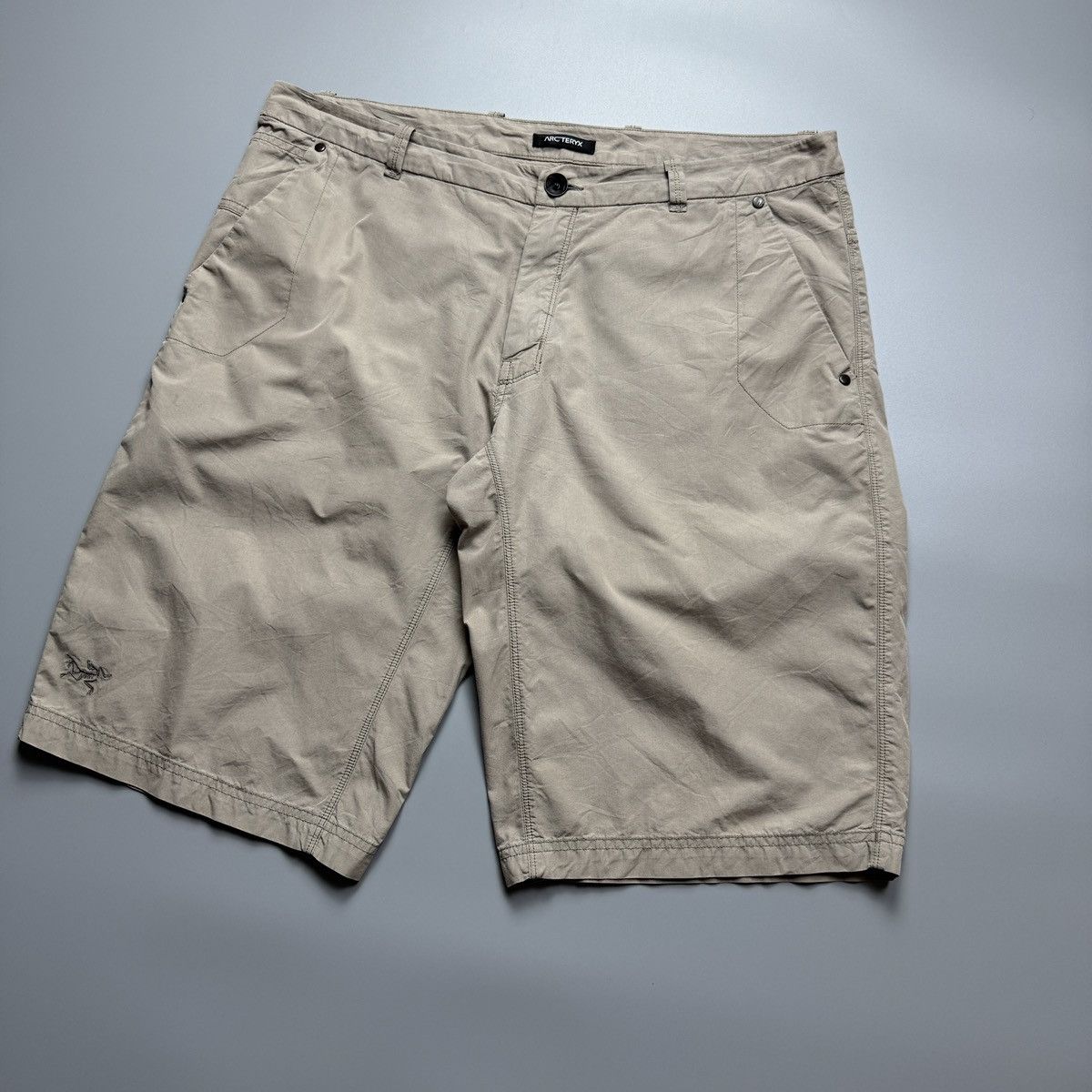 Arc'teryx Arcteryx - Beige Trim Fit Quick Dry - Short Size US 36 / EU 52 - 2 Thumbnail