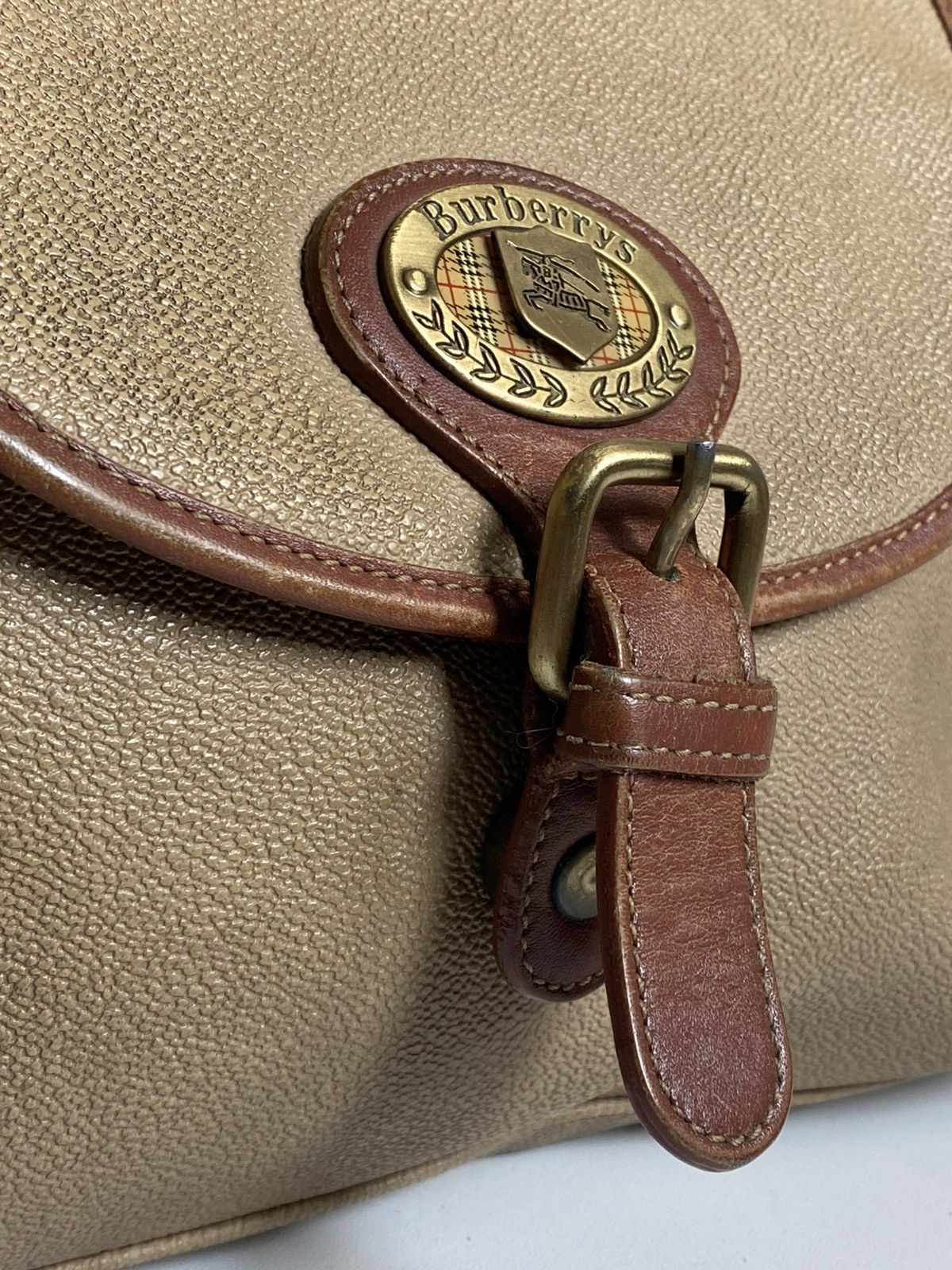 Burberry Burberrys Nova Check Vintage Leather Shoulder Bag Gold Beige Size ONE SIZE - 4 Thumbnail