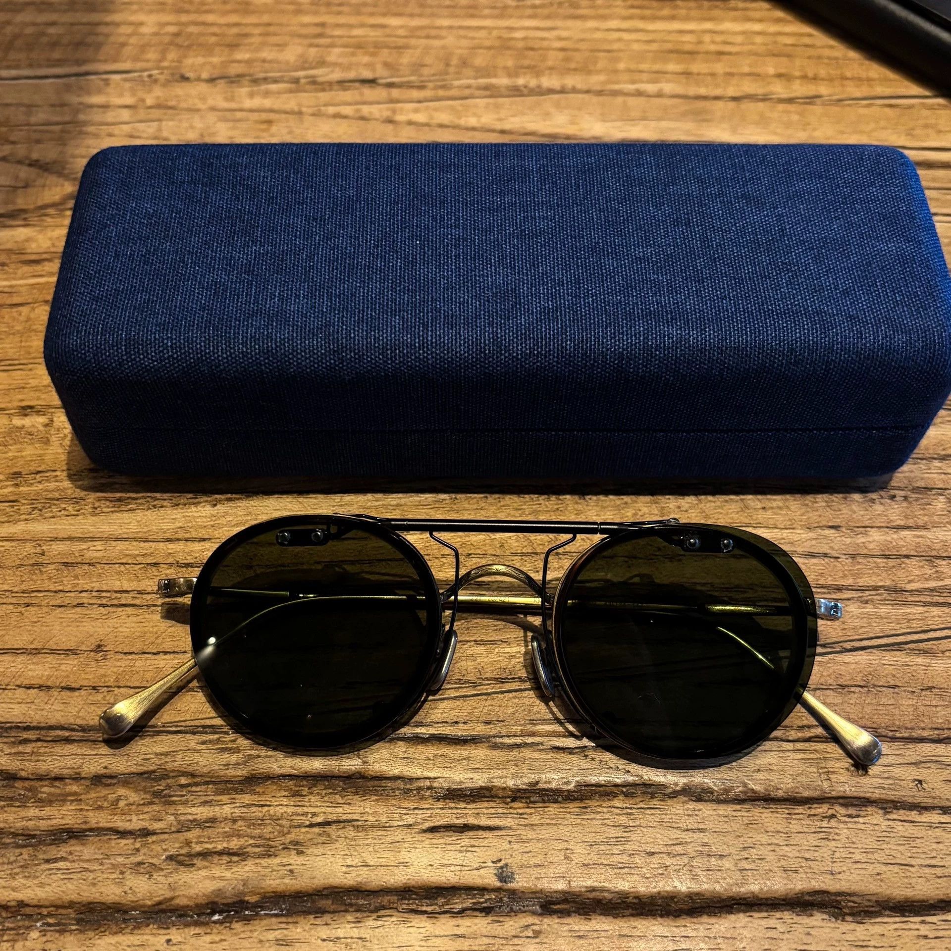 Other WanNianGui KMN-139 Retro Tortoise CaesarFlip Clip-On Size ONE SIZE - 5 Thumbnail