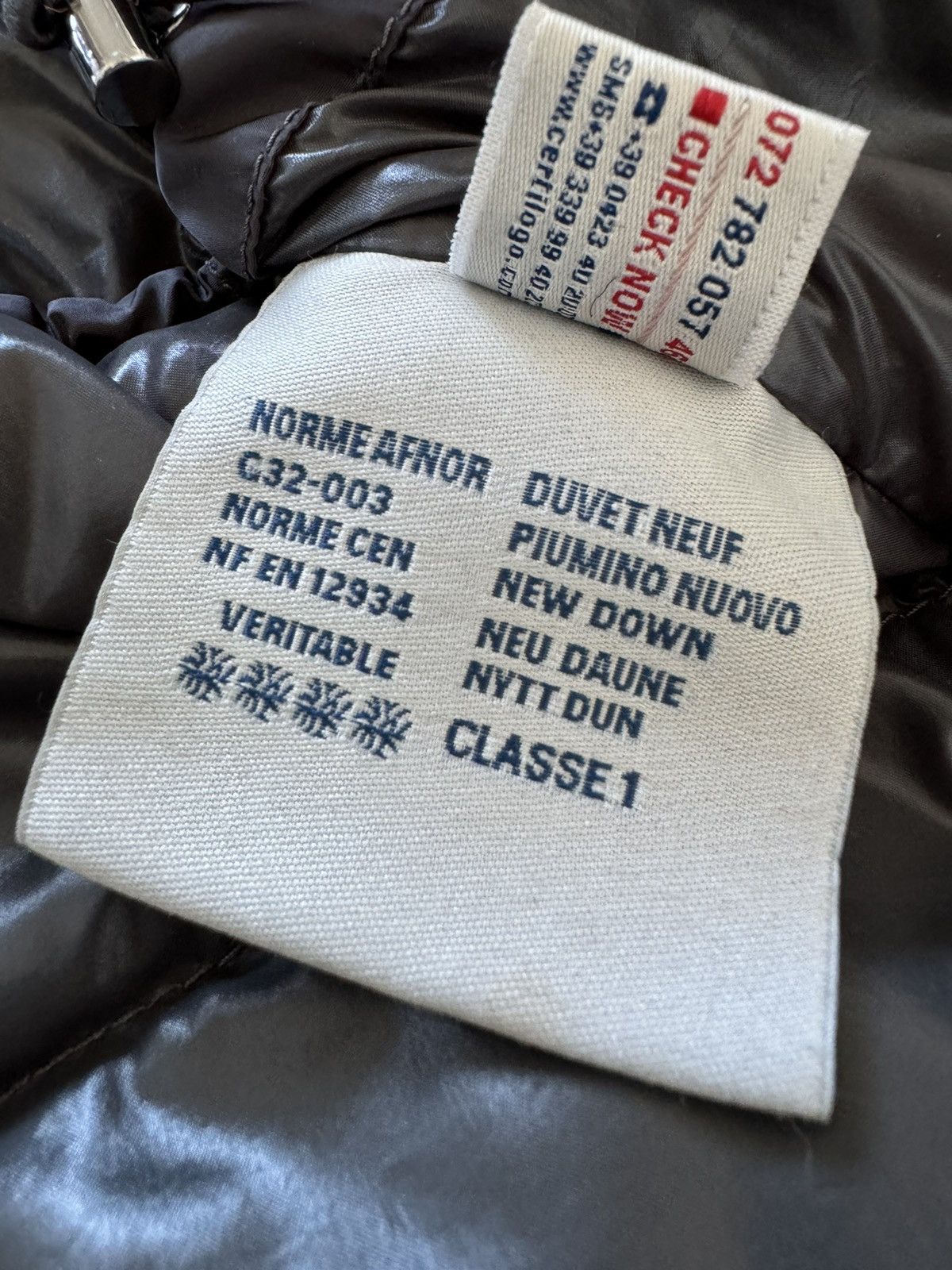 Moncler Moncler Lisbonne giubbotto puffer jacket Size US XL / EU 56 / 4 - 16 Thumbnail