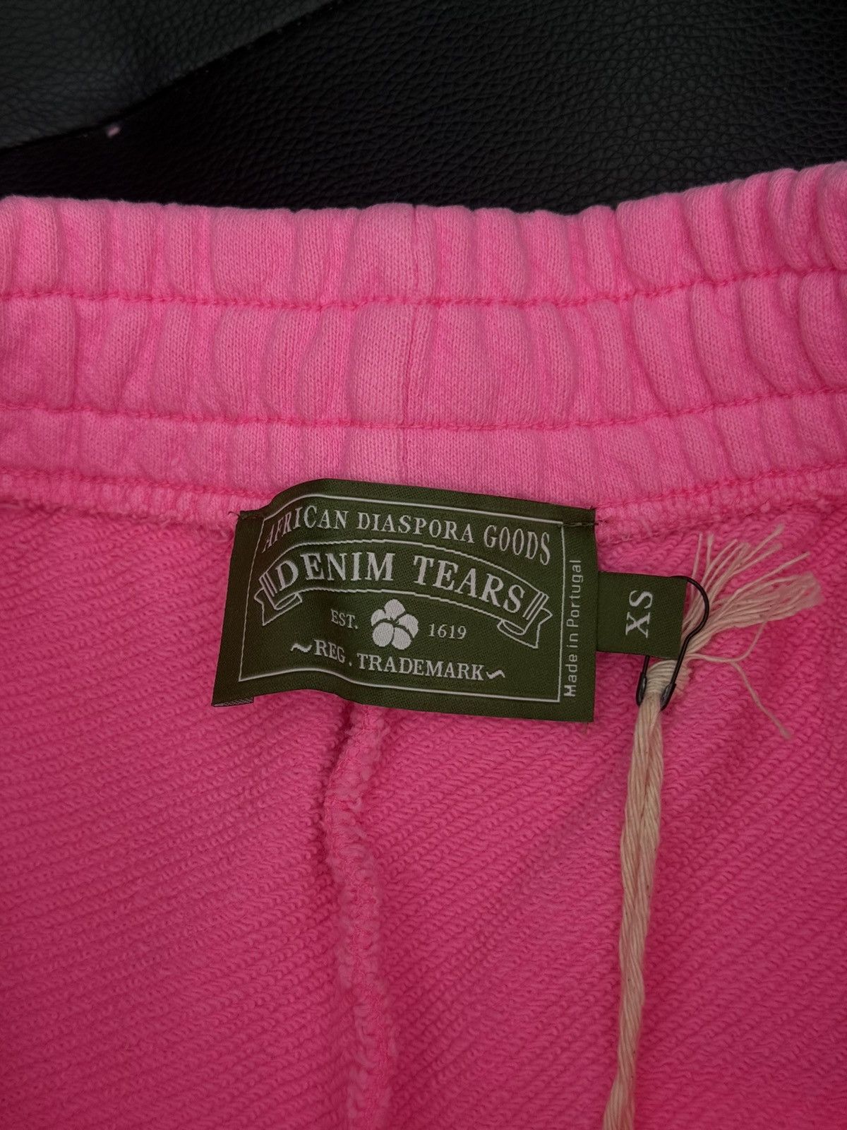 DENIM TEARS Denim Tears 2025 Cotton Wreath Shorts Pink Size XS Size US 28 / EU 44 - 8 Thumbnail