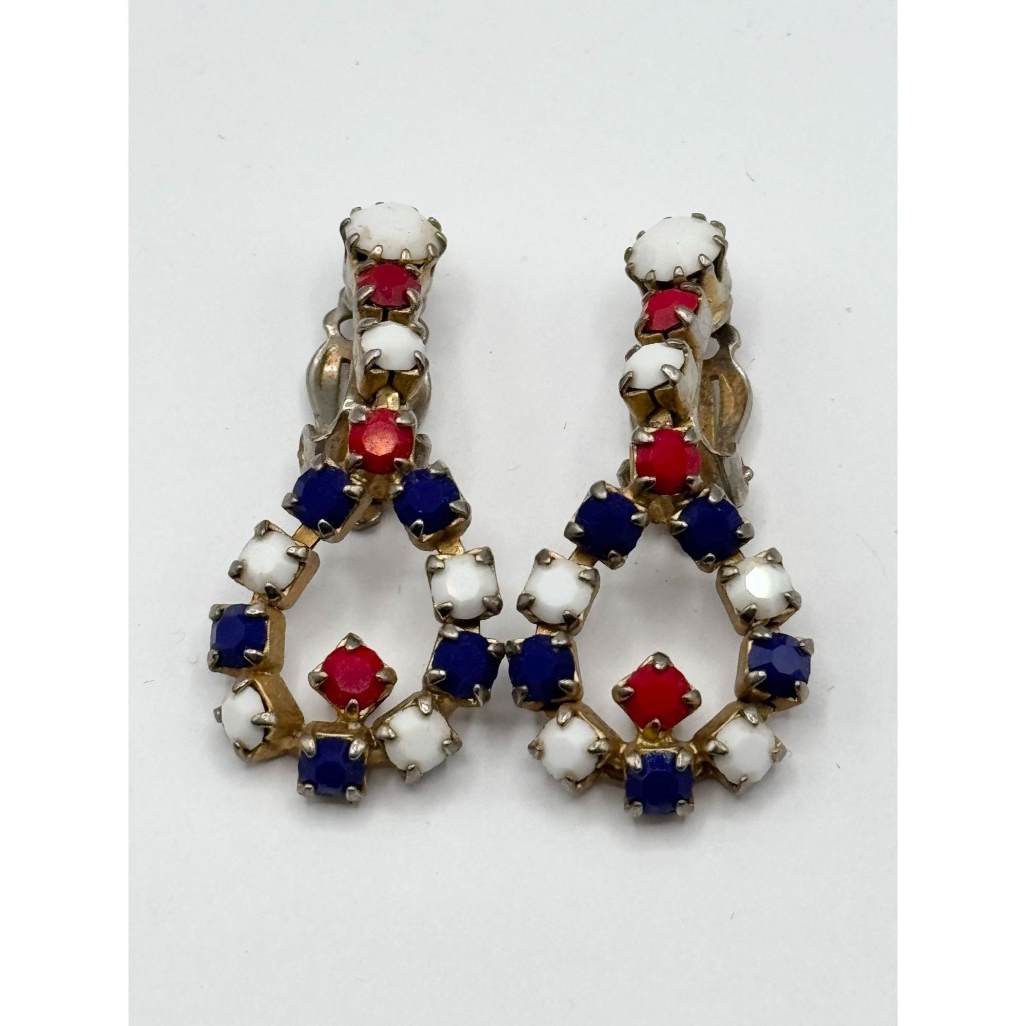 Vintage Vintage red white blue rhinestone dangle earrings Size ONE SIZE - 1 Thumbnail