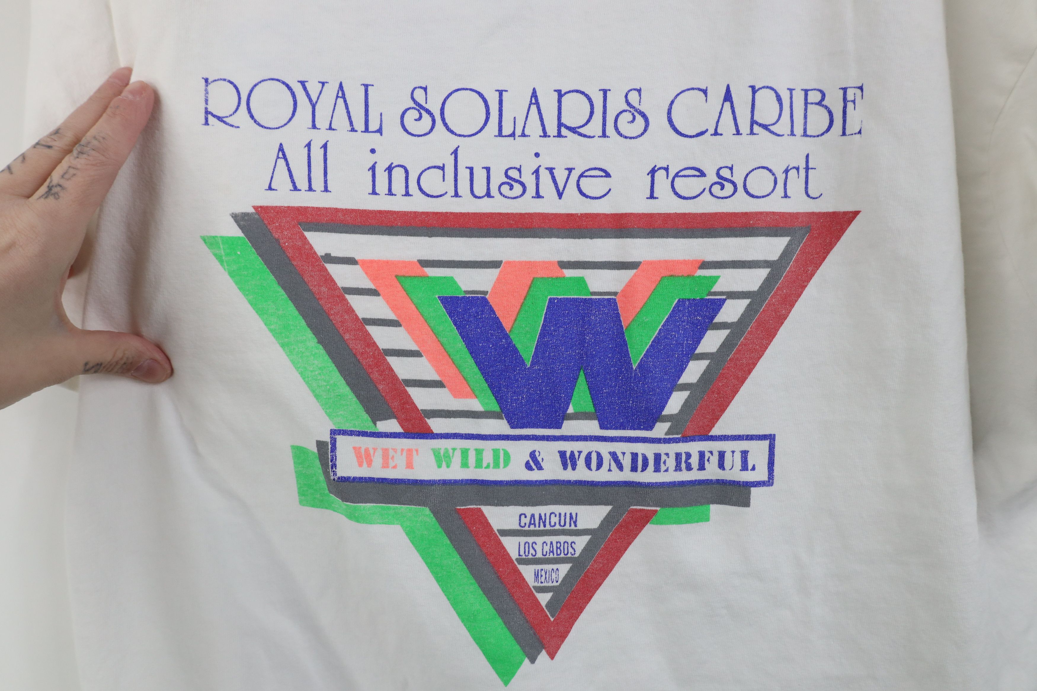 Vintage Vintage 90s Solaris Caribe Wet Wild Wonderful Resort T-Shirt Size US XL / EU 56 / 4 - 4 Thumbnail