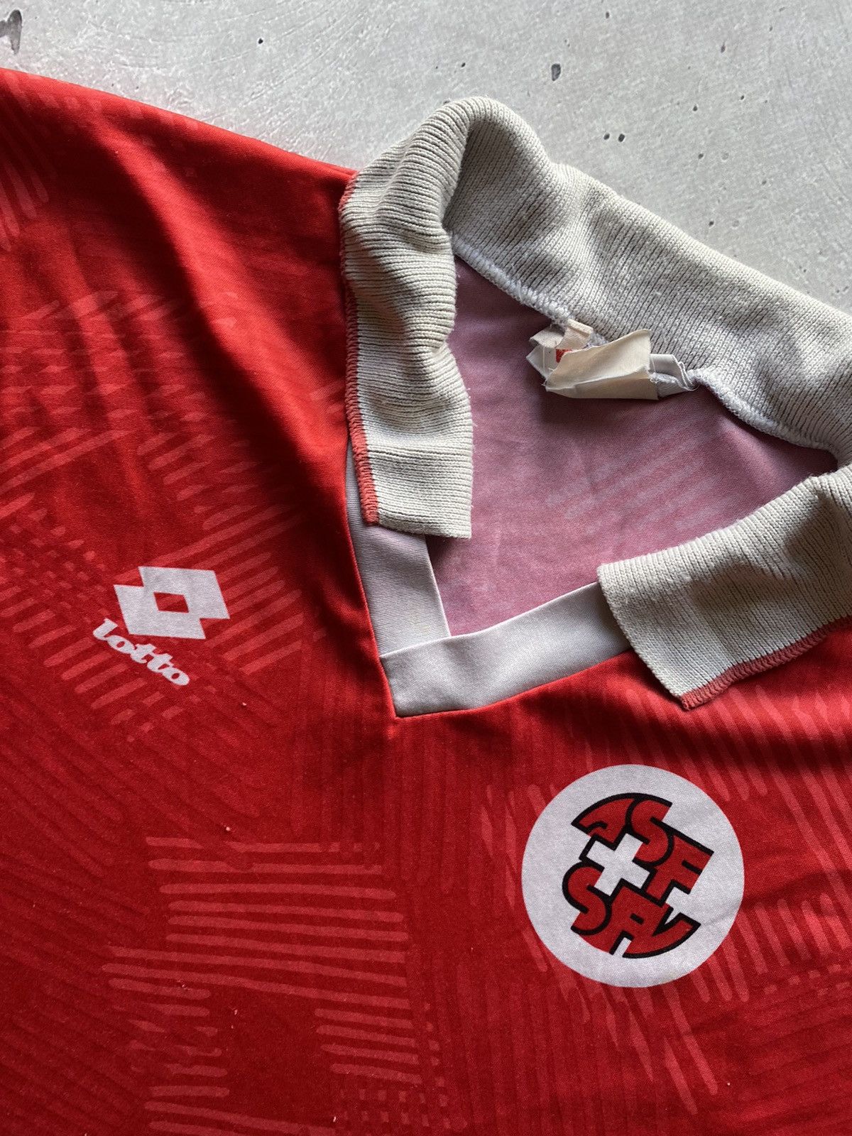 Lotto Sport × Vintage Vintage Switzerland 1994/1996 Home Soccer Jersey Hype Y2K Size US M / EU 48-50 / 2 - 4 Thumbnail