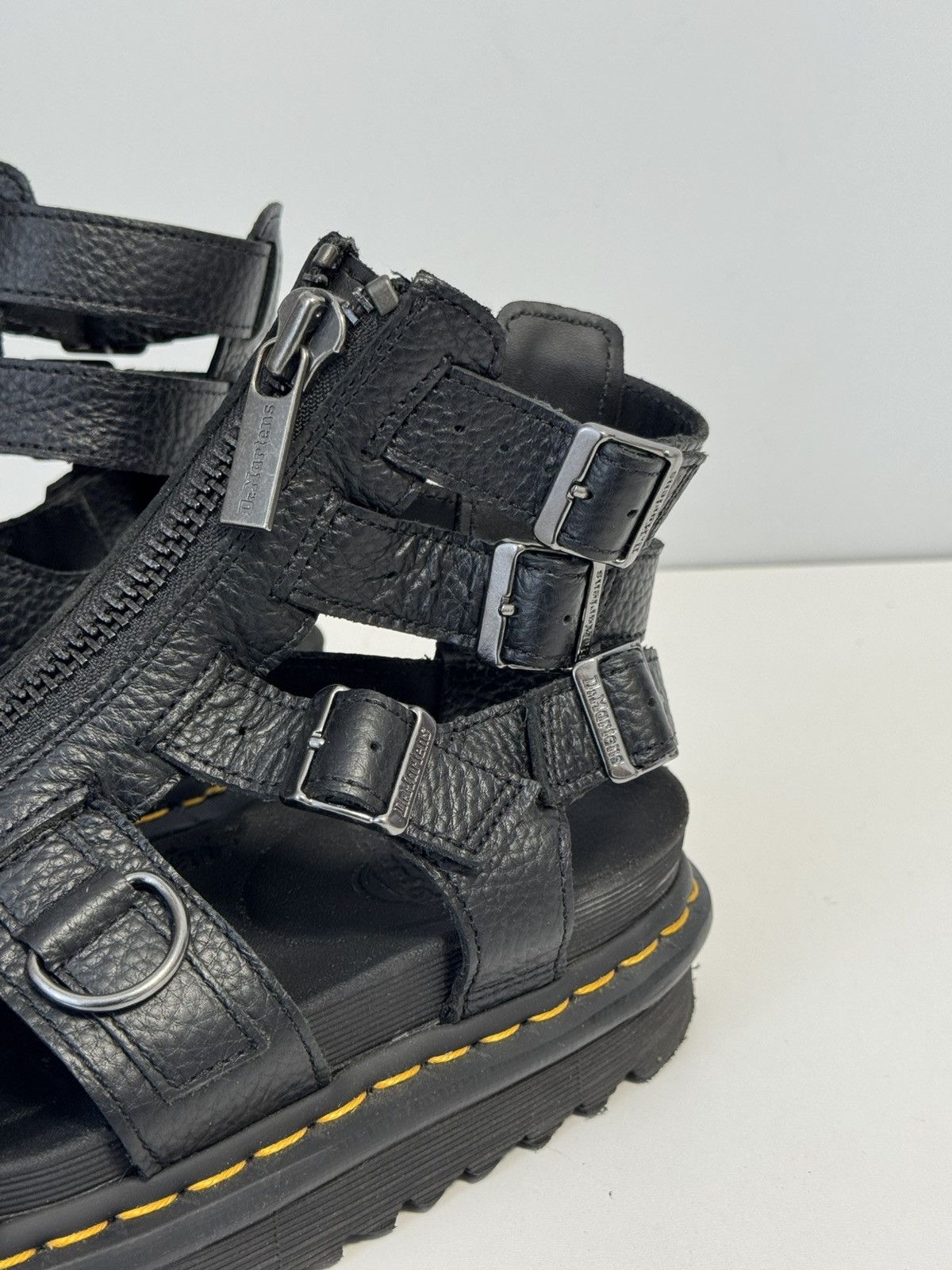 Dr. Martens Dr. MARTENS OLSON SANDALS LADIES SIZE UK6 EU39 CONDITION Size US 8.5 / IT 38.5 - 12 Thumbnail