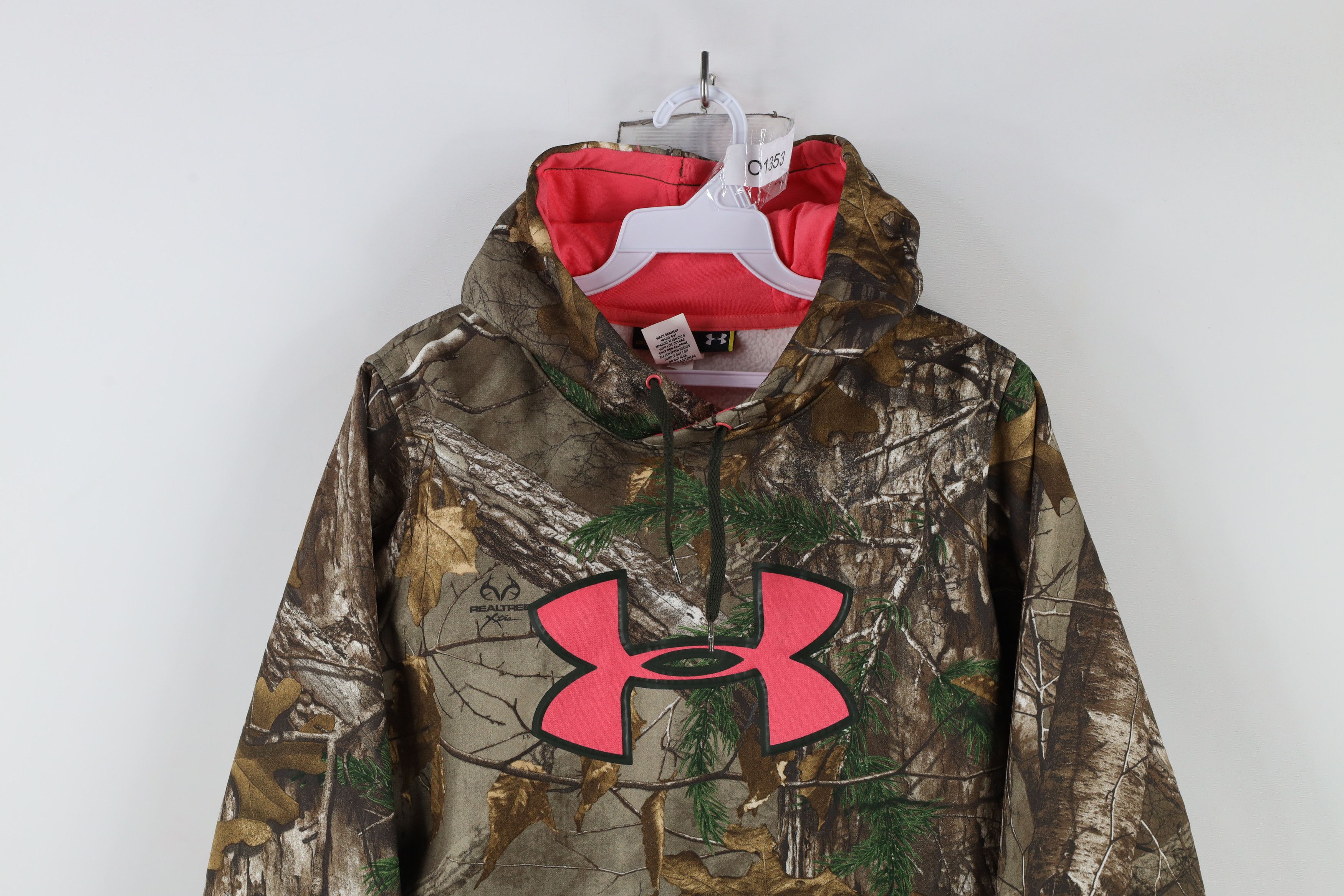 Under Armour × Vintage Under Armour Big Logo Realtree Camouflage Hoodie Sweatshirt Size S / US 4 / IT 40 - 2 Thumbnail