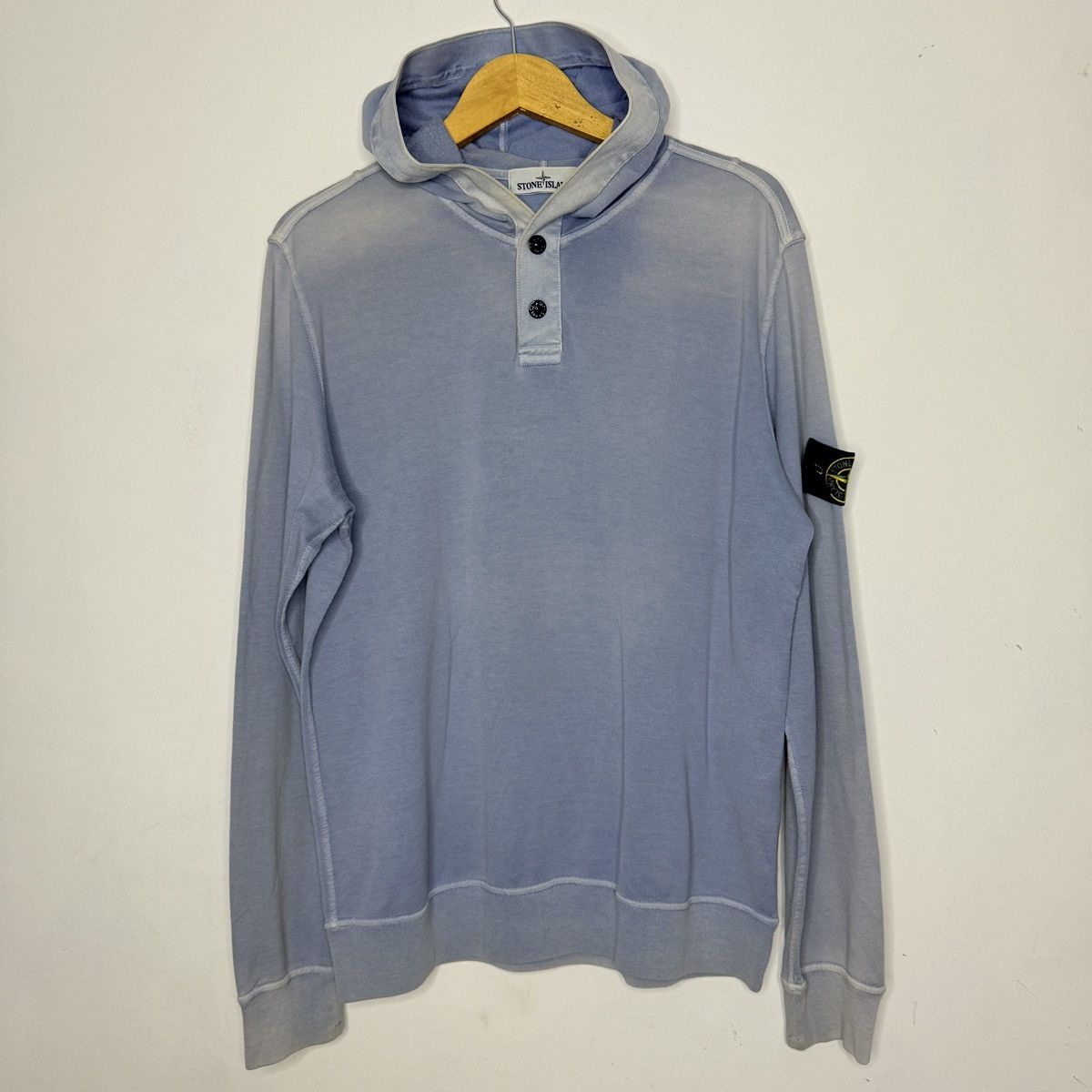 Stone Island Stone Island 2014 Washed Blue Badge Light Sweatshirt Hoodie Size US XL / EU 56 / 4 - 1 Thumbnail