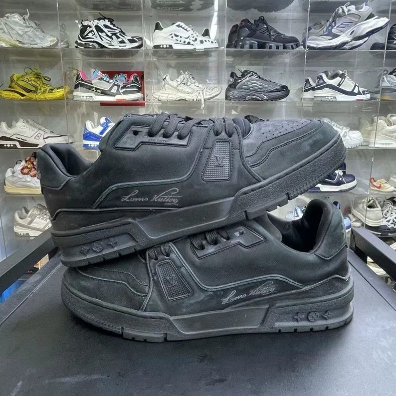 Louis Vuitton Louis Vuitton LOUIS VUITTON Lv Trainer Sneakers in Black-2 Size US 9 / EU 42 - 2 Thumbnail