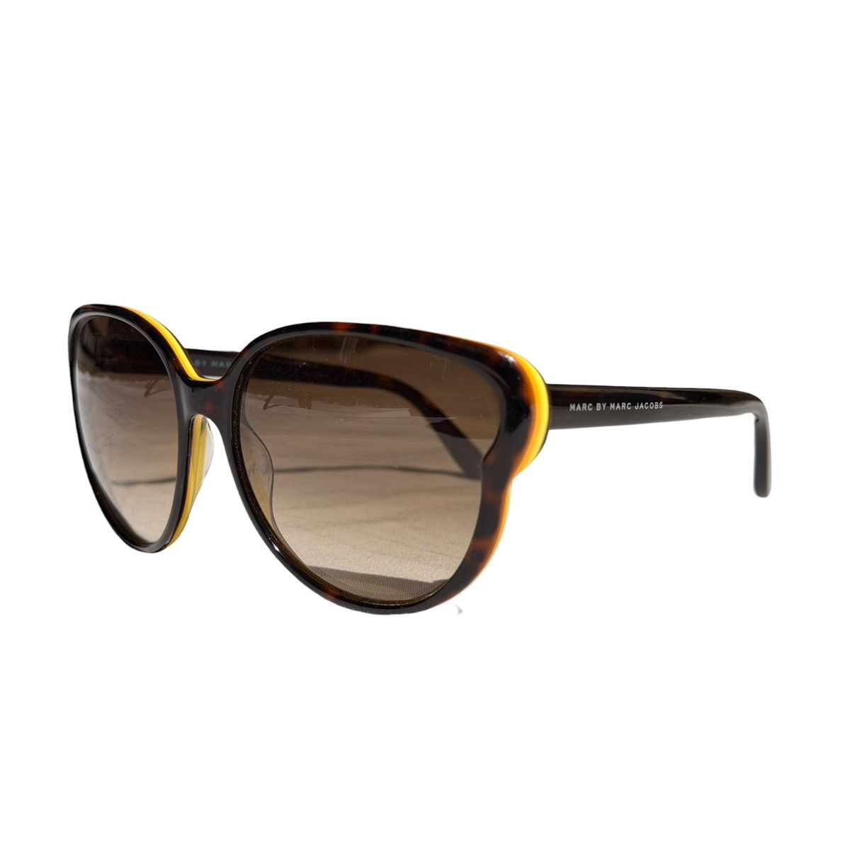Marc Jacobs Tortoise contrast trim sunglasses Size ONE SIZE - 1 Thumbnail