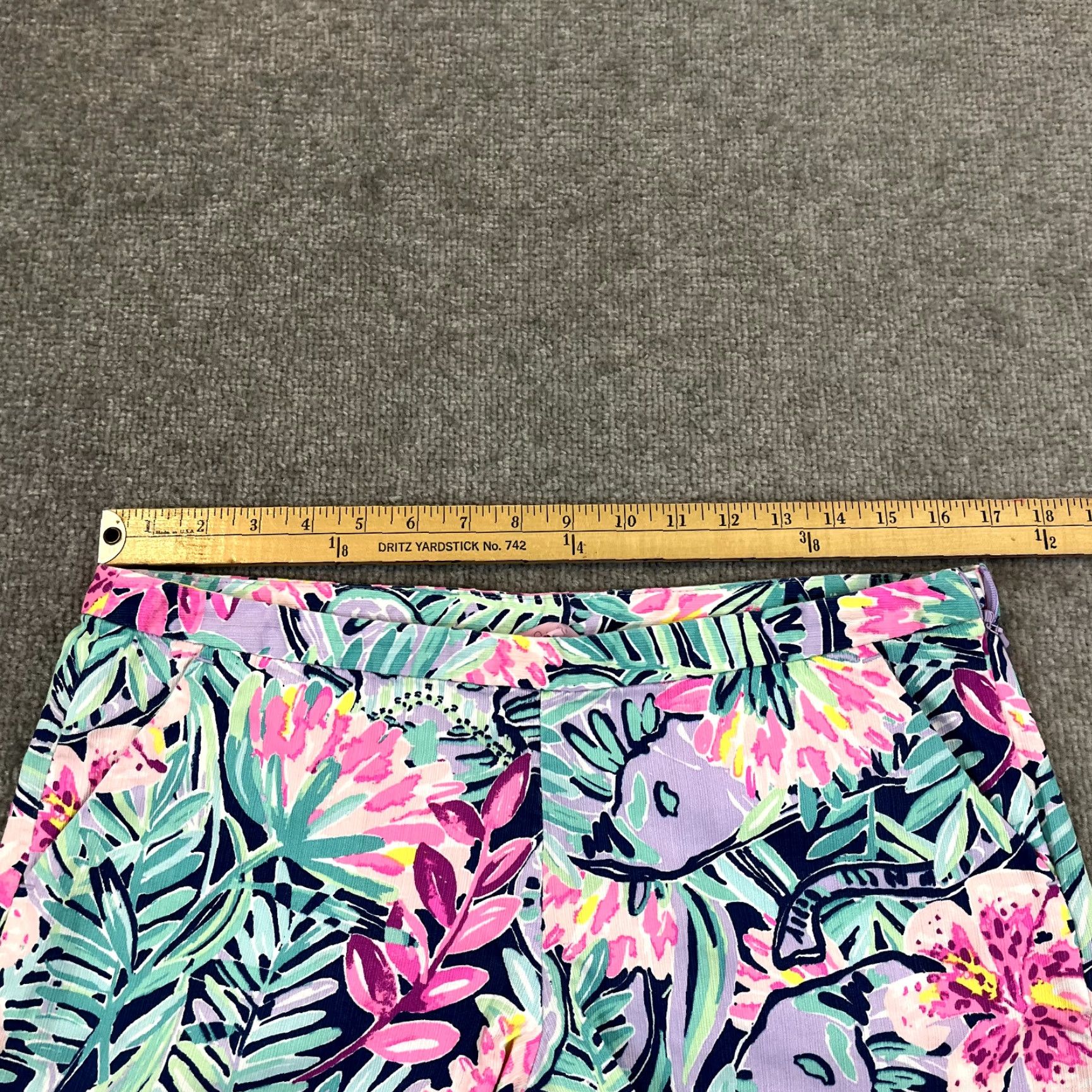 Lilly Pulitzer LILLY PULITZER Floral Shorts Women Size 8 Multicolor Chino Preppy Casual Outdoor Size 30" / US 8 / IT 44 - 4 Thumbnail
