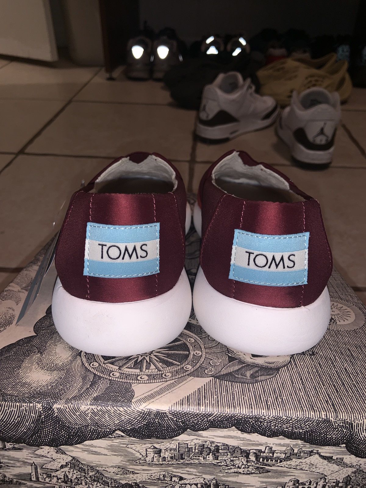 Toms Women’s Slip On Alpargata Mallow Puff TOMS Size 9.5 Size US 9.5 / IT 39.5 - 4 Thumbnail