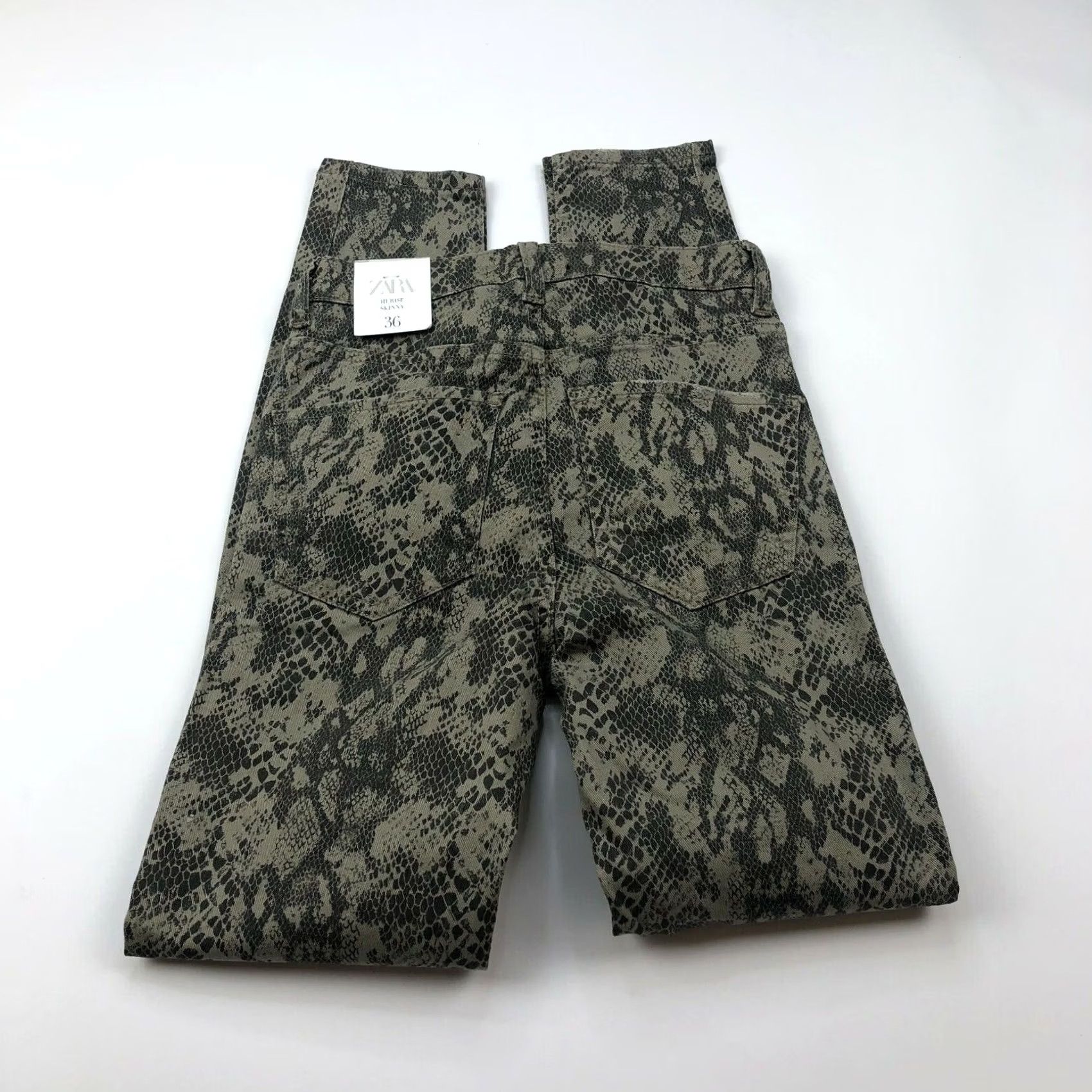 Zara Zara NWT USA 4 Jeans Snake Animal Print Denim Skinny Soft Rise Mid 24 28 Inseam 28 Womens XS? Size 42" / US 20 - 2 Thumbnail