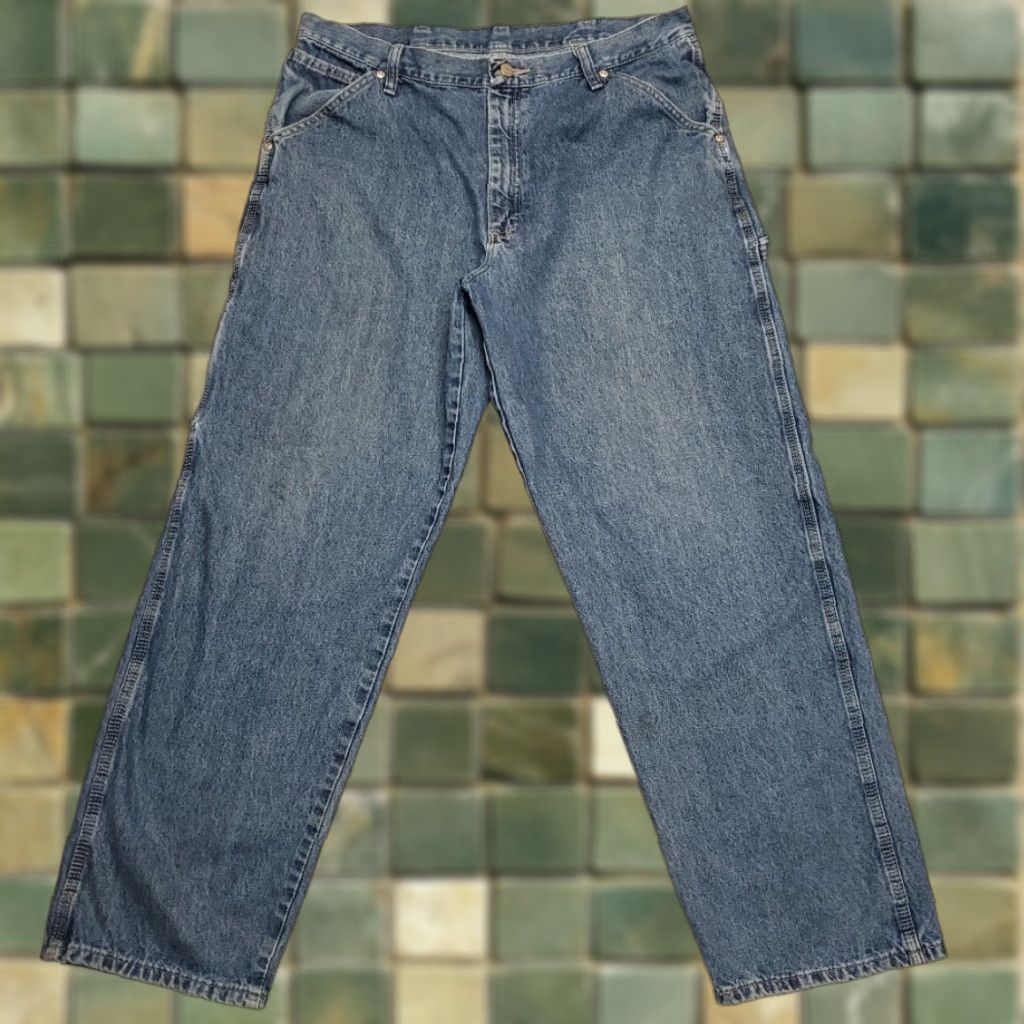 Wrangler VINTAGE Wrangler Jeans Mens 36x30 Blue Denim Carpenter Cargo Relaxed Baggy Retro Pants Size US 36 / EU 52 - 1 Thumbnail