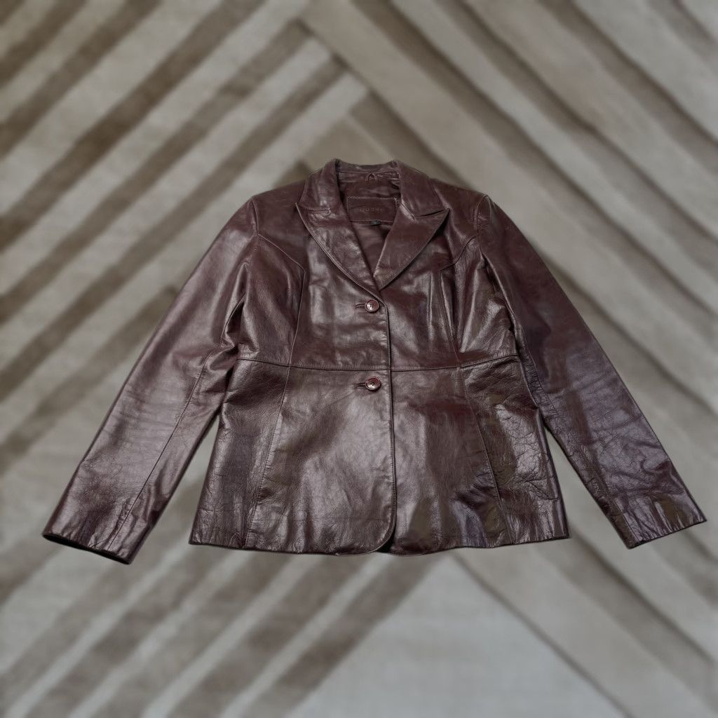 Guess VINTAGE GUESS Leather Maroon Motorcycle Jacket Women’s Size M Slim 90s City Biker Designer All Seasons Full Zip Short Sleeve Size M / US 6-8 / IT 42-44 - 1 Thumbnail