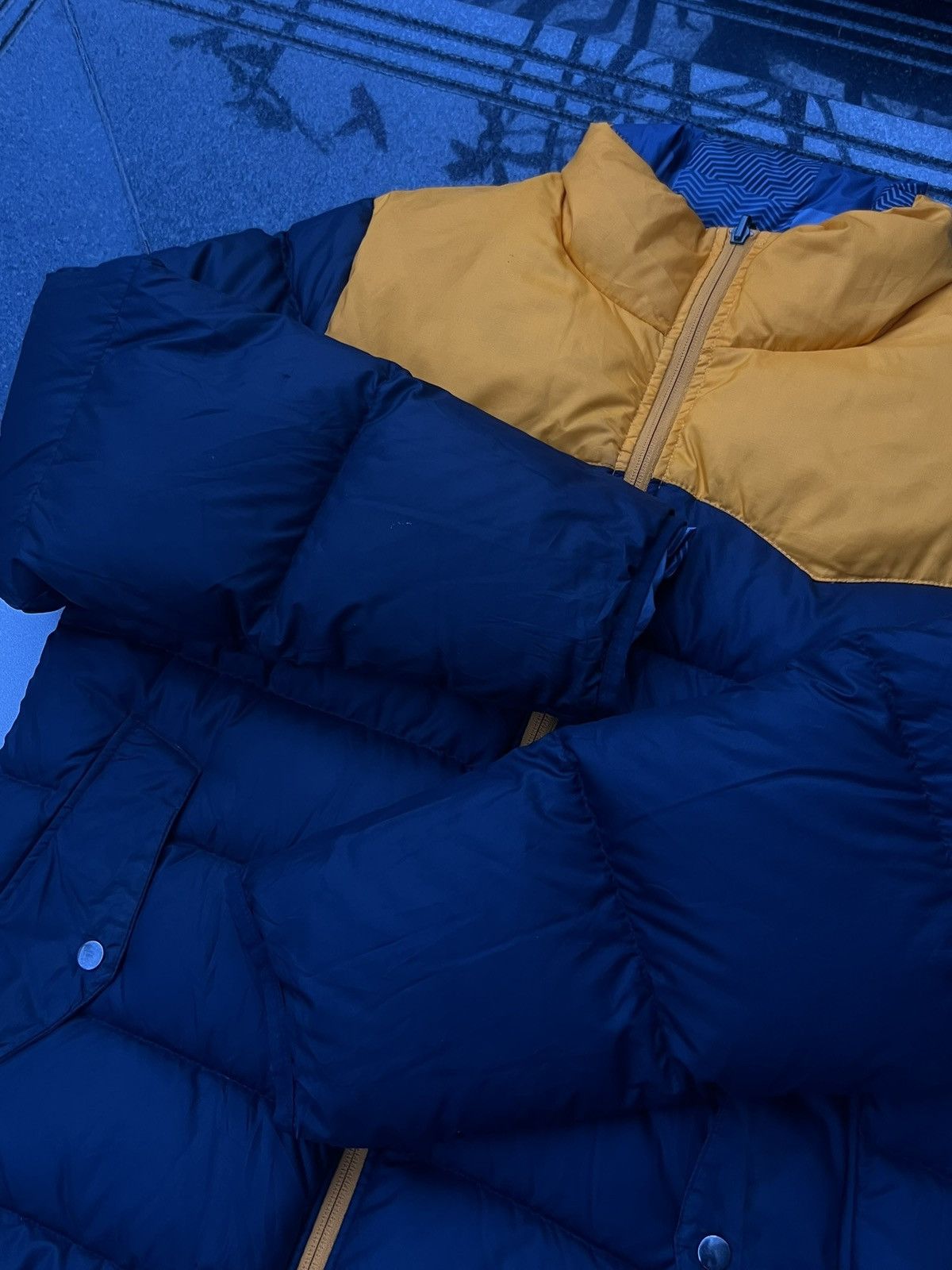 Nike × Vintage 00s Nike Swoosh Reversible Vintage Oversized Puffer Jacket Size US M / EU 48-50 / 2 - 9 Thumbnail