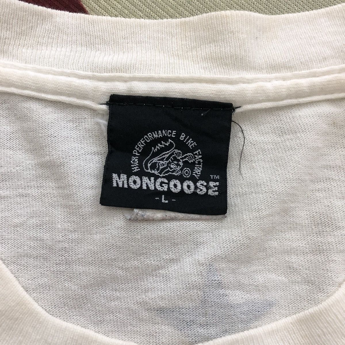 Vintage MONGOOSE Performance Bicycle Vintage Long sleeve T-Shirt Size US L / EU 52-54 / 3 - 7 Thumbnail