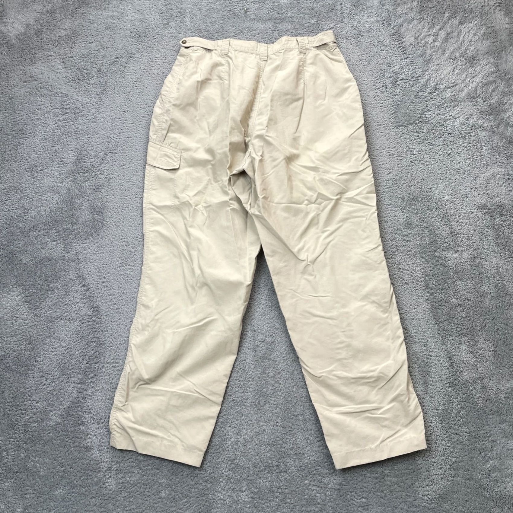Royal Robbins Royal Robbins Pants Womens 14 Beige Cargo Pocket Pleated Logo Straight Leg Hiking Size 36" / US 14 / IT 50 - 2 Thumbnail