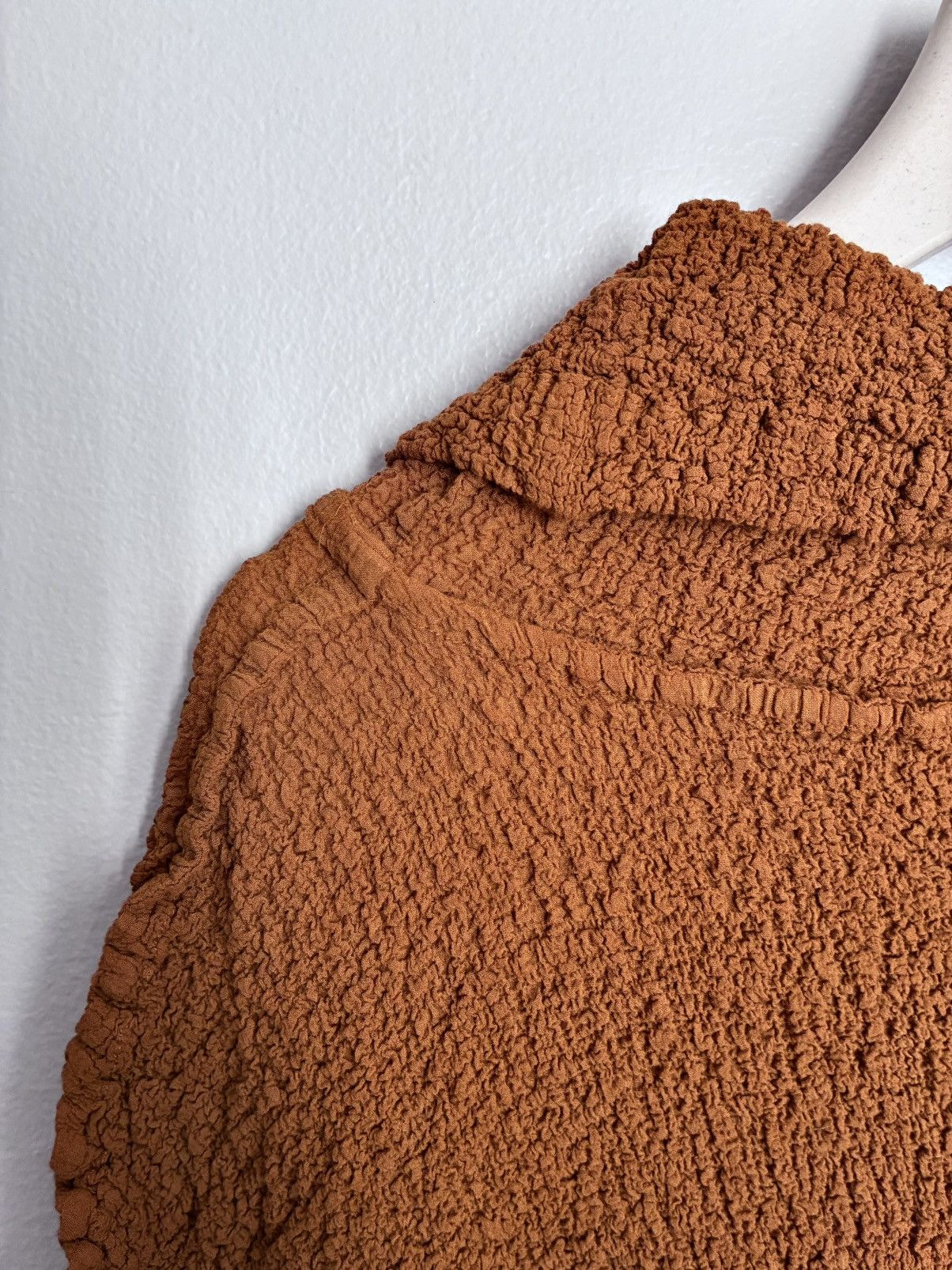 Issey Miyake ISSEY MIYAKE ME SS22 Toffee Brown Cauliflower Button Shirt Size US M / EU 48-50 / 2 - 16 Thumbnail