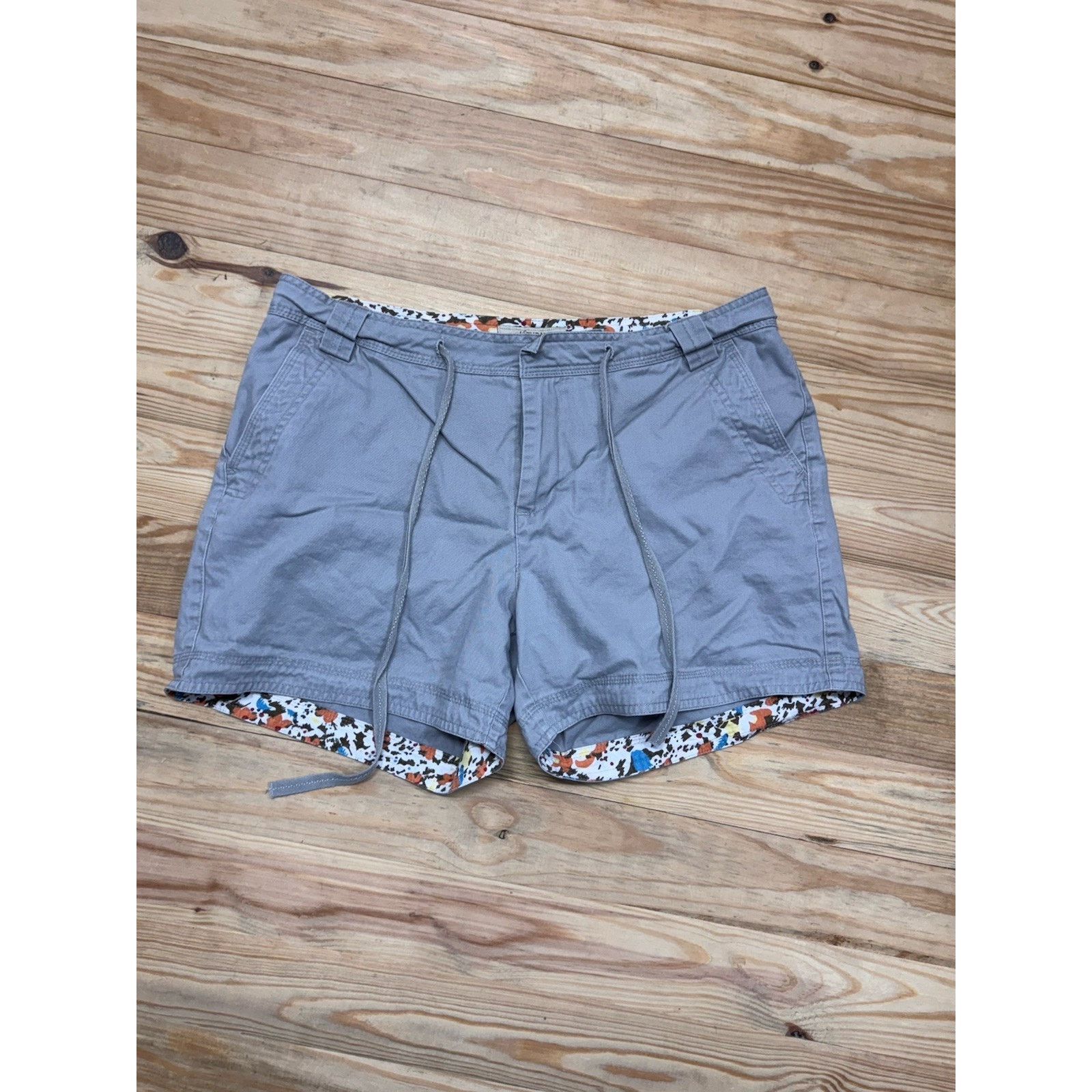 Other Natural Reflections Shorts Womens Sz 12 Gray Chino Size 34" / US 12 / IT 48 - 1 Thumbnail