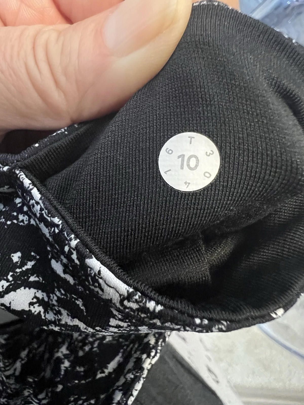 Designer lululemon leggings Sz 10 Full Length Size 32" / US 10 / IT 46 - 6 Thumbnail