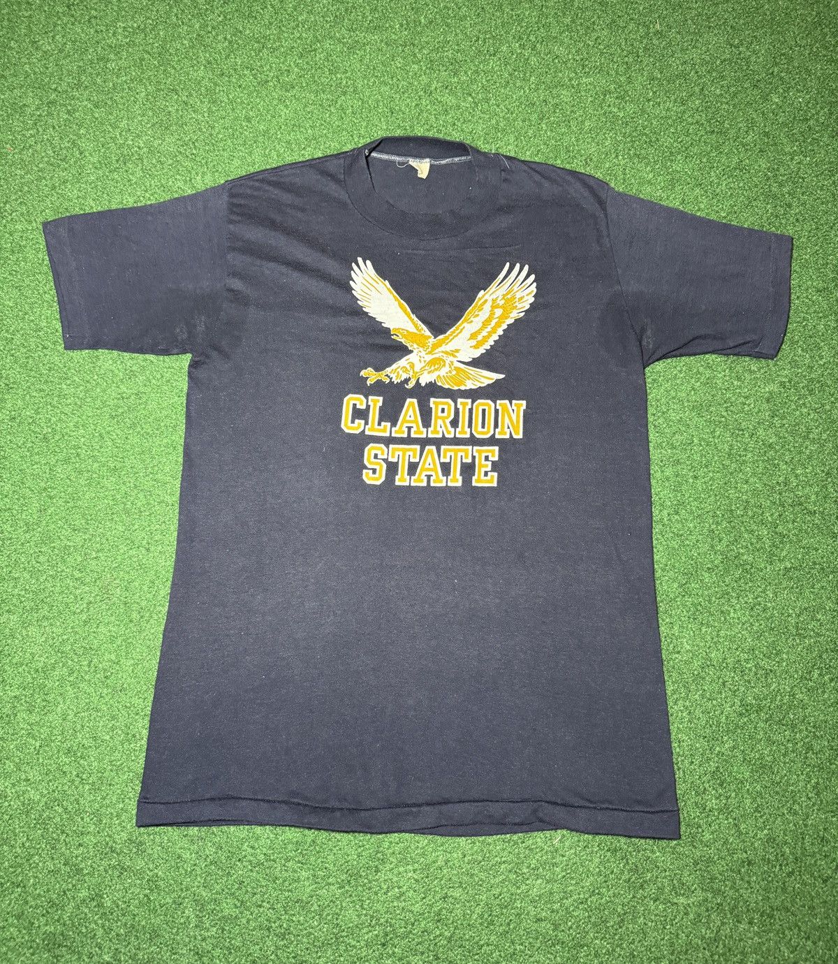 Velva Sheen Vintage 70s Clarion State University Eagles M/L T Shirt Size US M / EU 48-50 / 2 - 1 Thumbnail