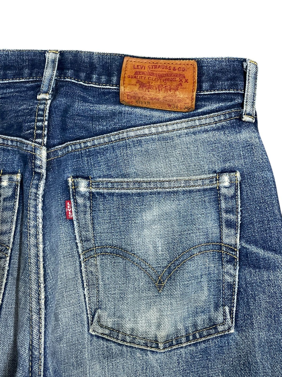 Levi's Vintage 80s Levi’s Big E Salvaged Distressed Cropped Jeans Size US 31 - 13 Thumbnail