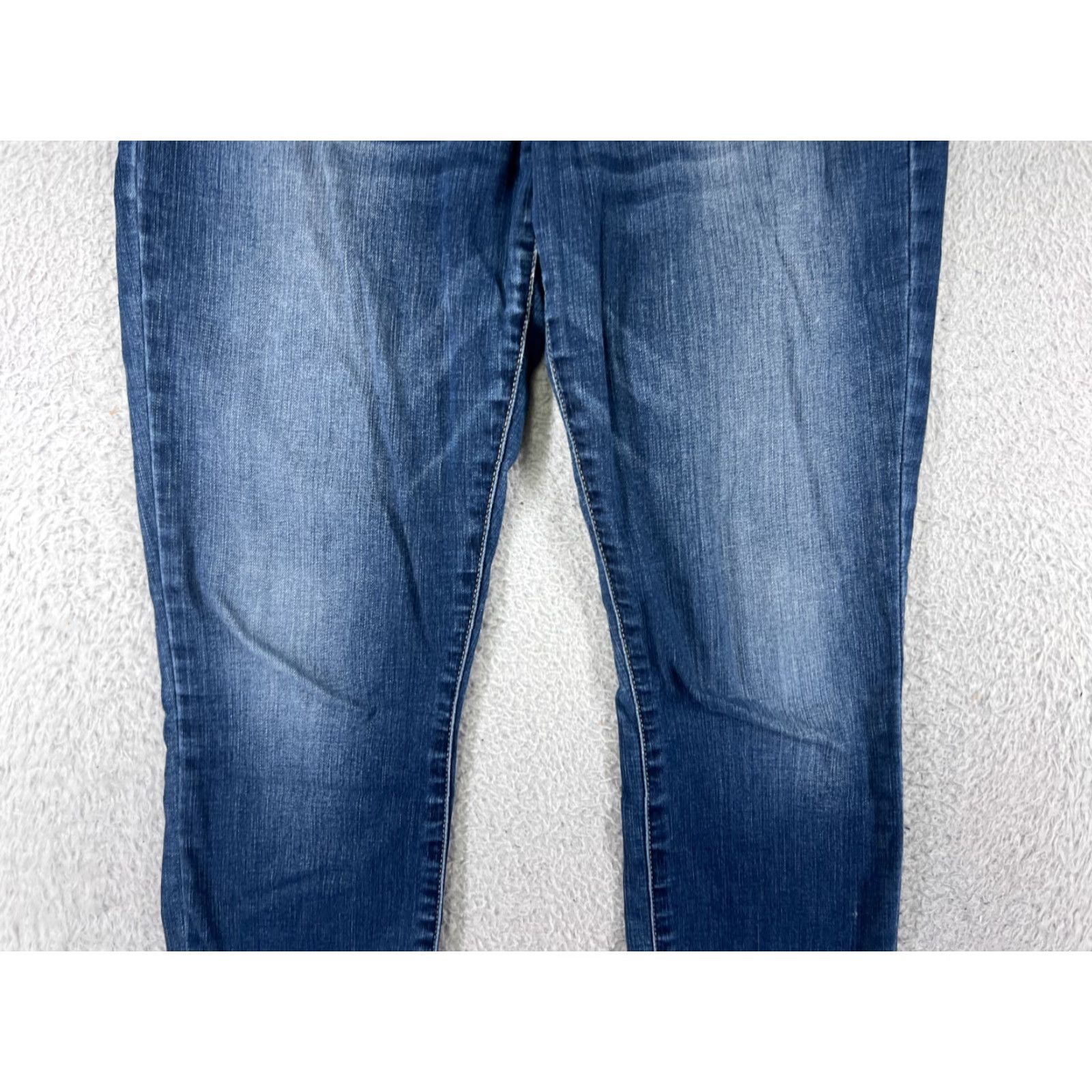 Lucky Brand Lucky Jeans Womens 6 Blue Denim Skinny Cotton Blend Raw Hem Lolita 90s American Designer Size 28" / US 6 / IT 42 - 6 Thumbnail
