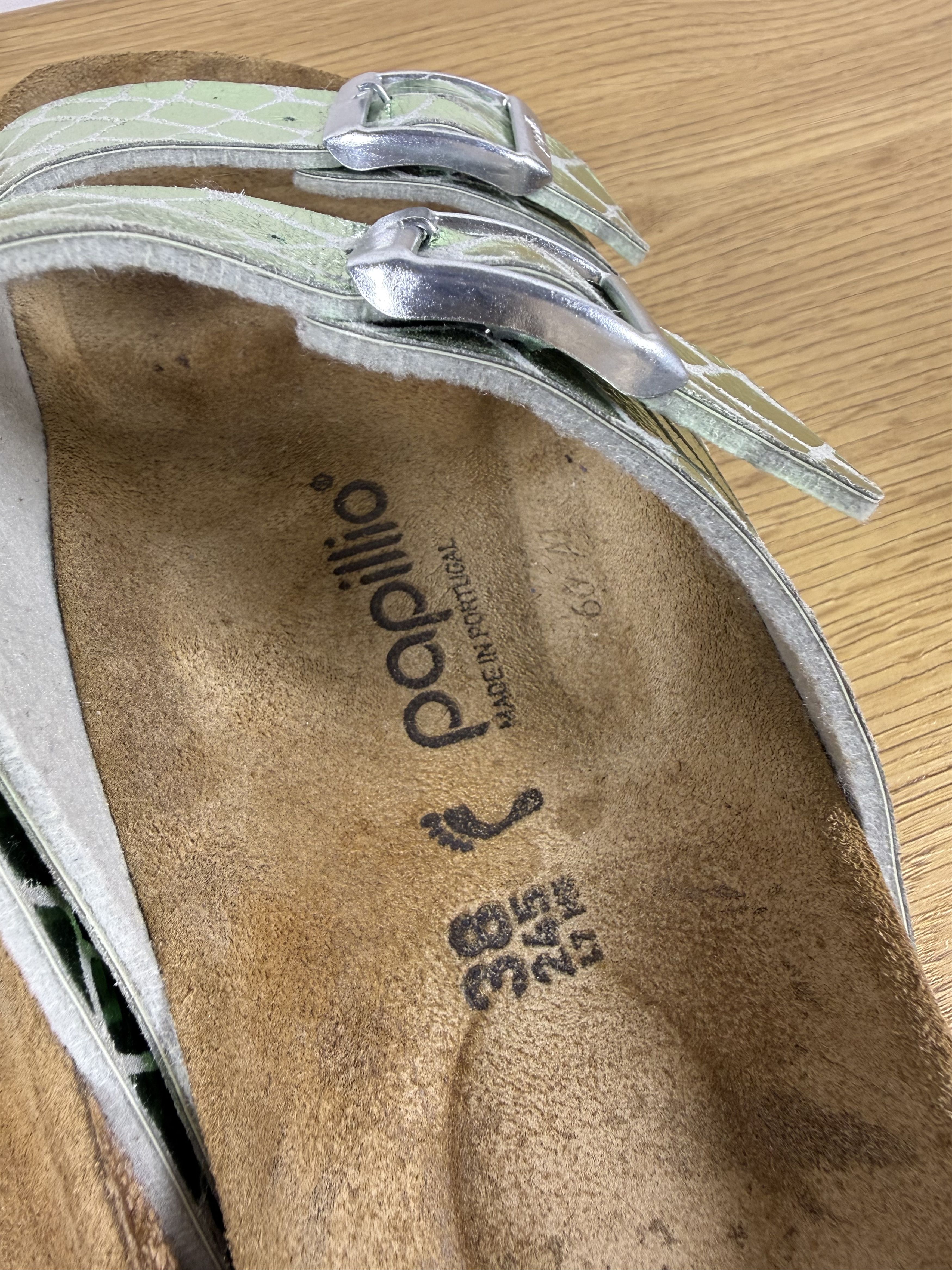 Birkenstock Birkenstock Arizona GatorGleam Green Metallic Sandals Size US 8 / IT 38 - 8 Thumbnail
