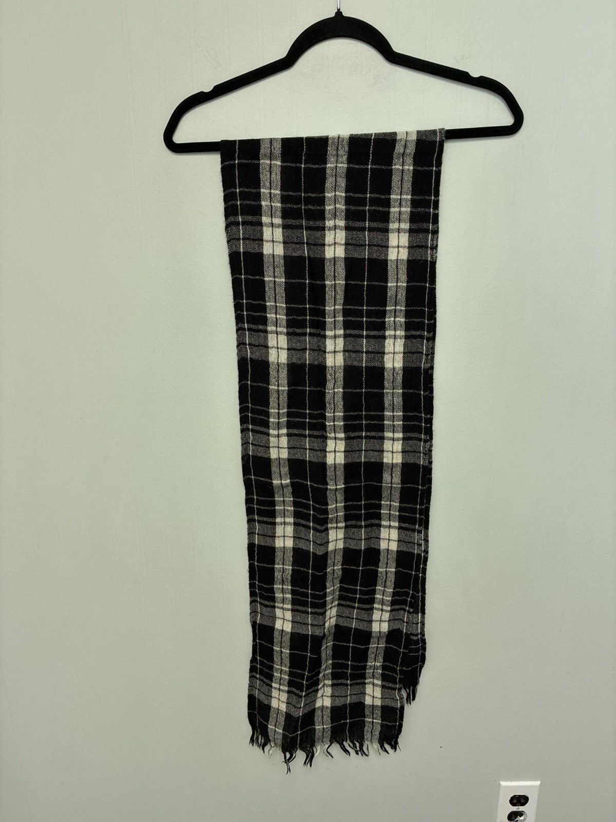 Theory Theory plaid Scarf. 68 inch by 12 inch Size ONE SIZE - 4 Thumbnail