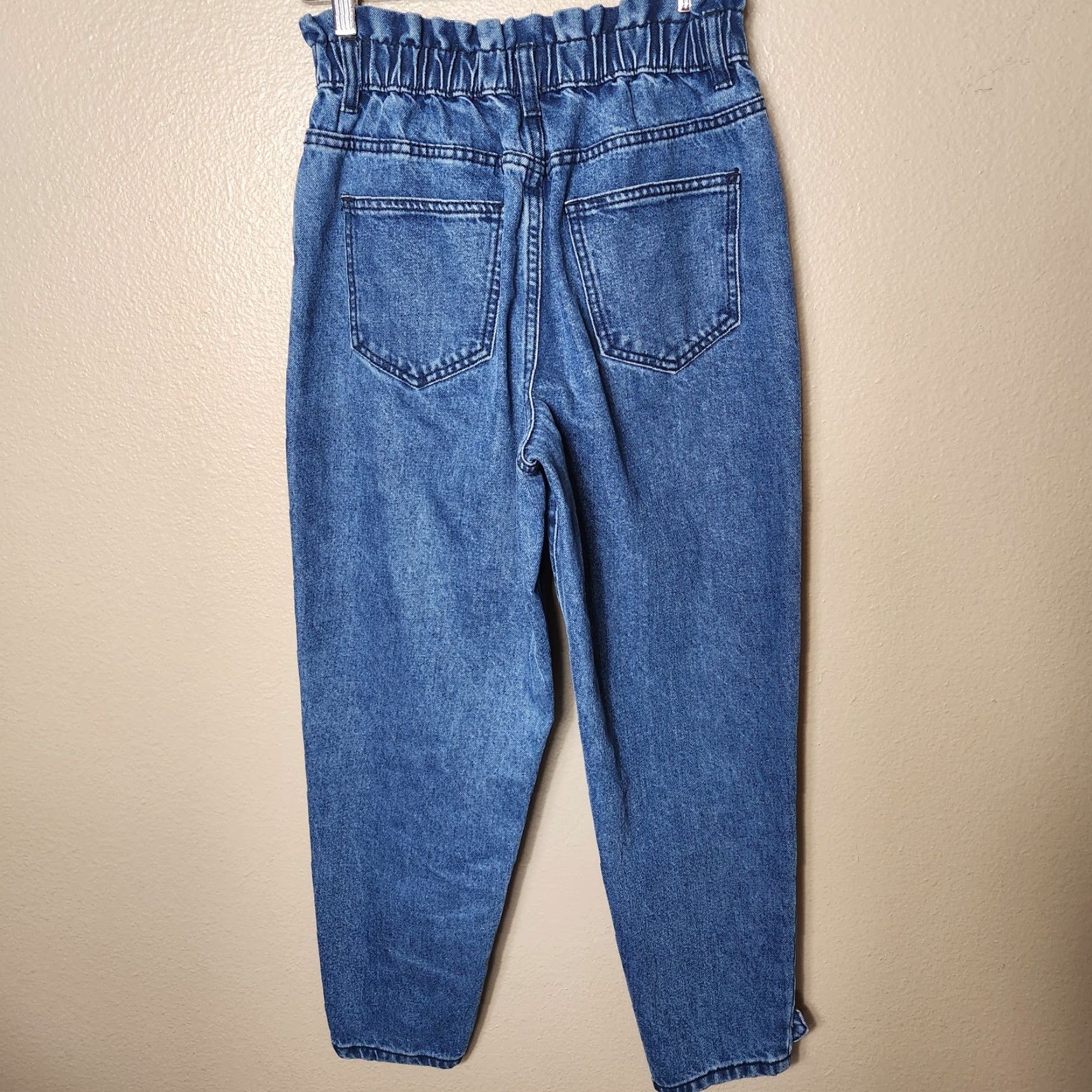 Vintage **Nuon Women's High Rise Tapered Leg Dark Wash Jeans Size 26** User: **Nuon Women's Medium Dark Wash High Rise Tapered Leg Jeans Size 26** Size 26" / US 2 / IT 38 - 6 Thumbnail