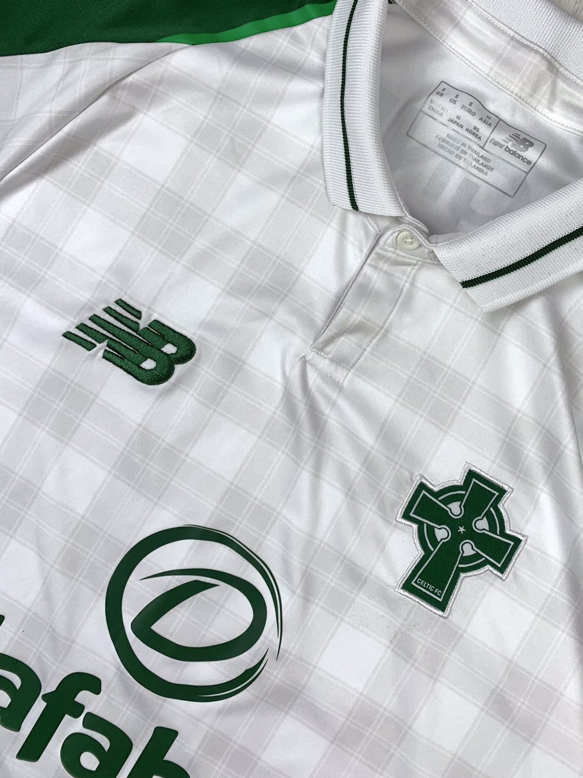 New Balance New Balance Celtic 2018-2019 Away Shirt Soccer Jersey Size S Size US S / EU 44-46 / 1 - 3 Thumbnail