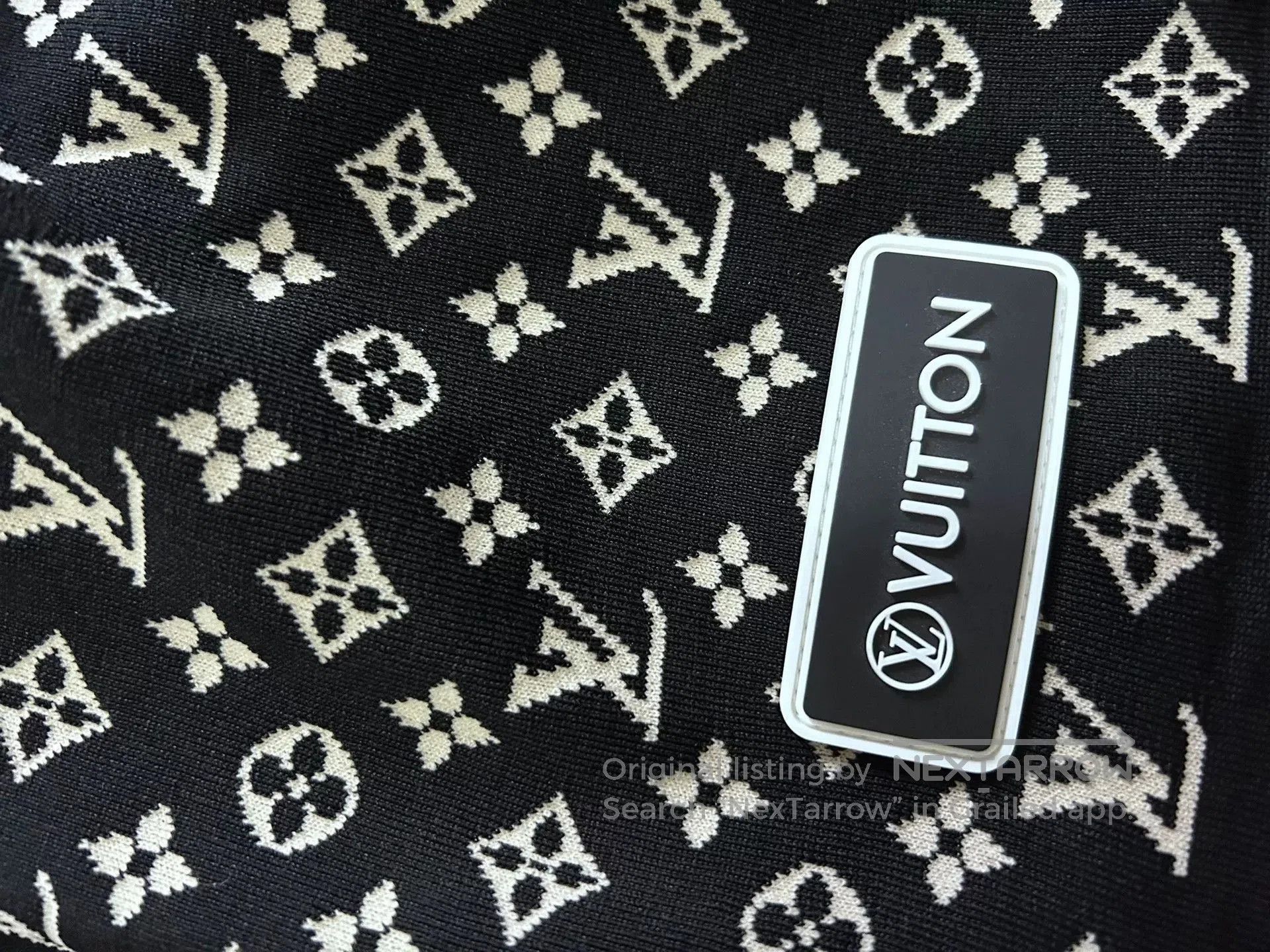 Louis Vuitton Louis Vuitton Knitted Logo Sweatshirt. Size US S / EU 44-46 / 1 - 3 Thumbnail