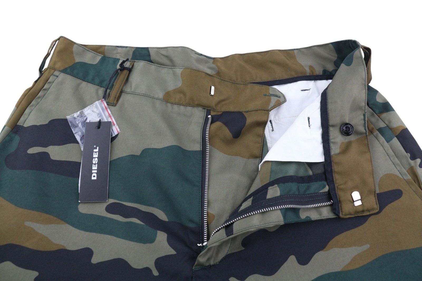 Diesel P-Berti-Camu Men Shorts W32 Chino Camouflage 41339 Size US 32 / EU 48 - 4 Thumbnail