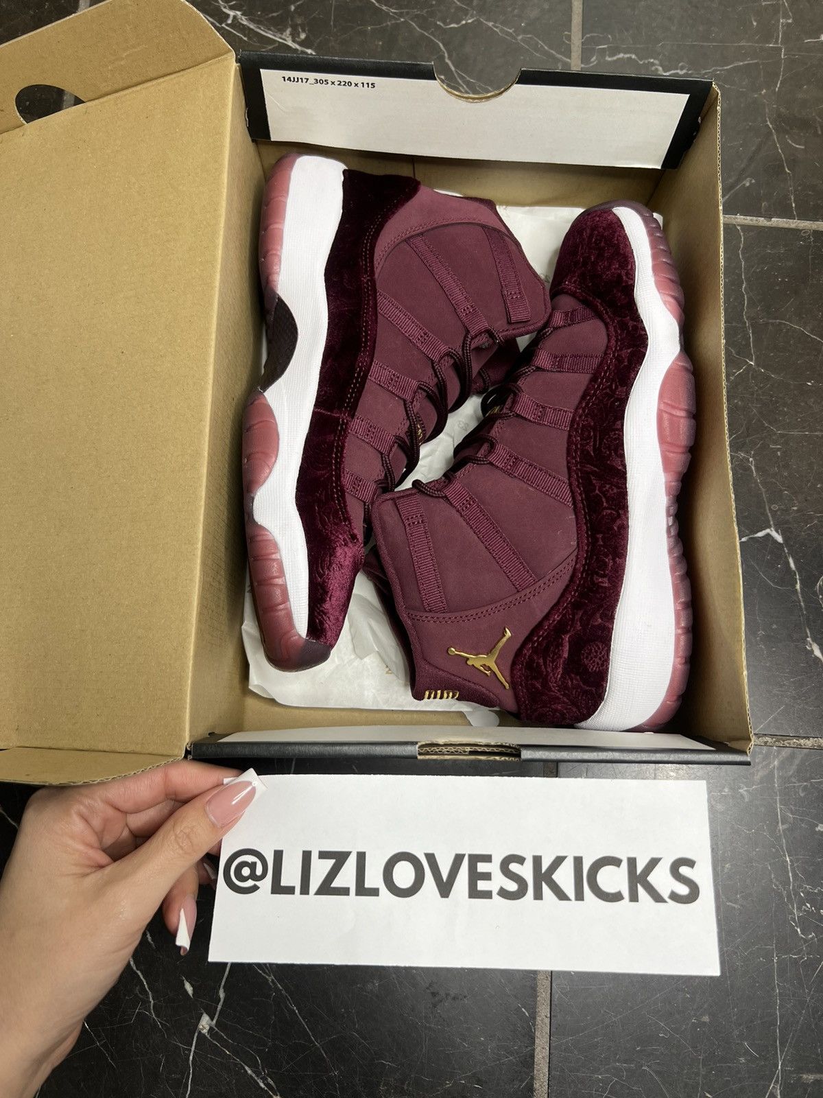 Jordan Brand Jordan Heiress 11s (2016) DS GS 7Y! Size US 7 / EU 40 - 9 Thumbnail