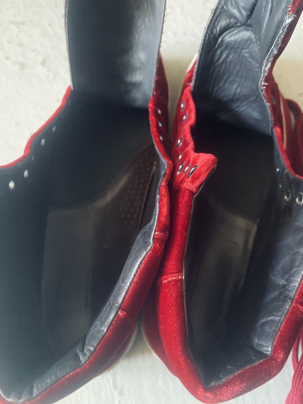 Tom Ford Tom Ford high top red velvet sneakers Size US 10.5 / EU 43-44 - 7 Thumbnail