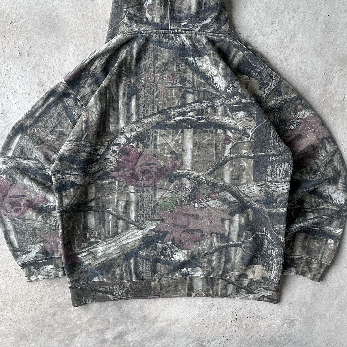 Realtree Crazy Vintage Y2K Carhartt Style Boxy Realtree Camo Hoodie Size US L / EU 52-54 / 3 - 3 Thumbnail