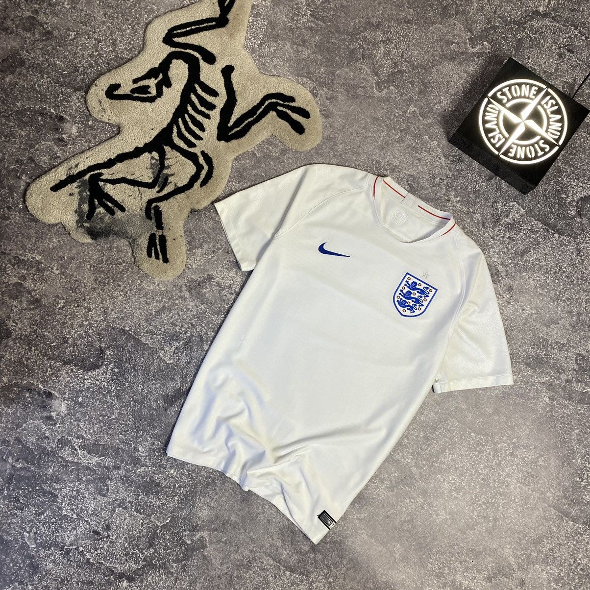 Vintage Men’s Nike FC England National Soccer Team jersey Size US L / EU 52-54 / 3 - 1 Thumbnail