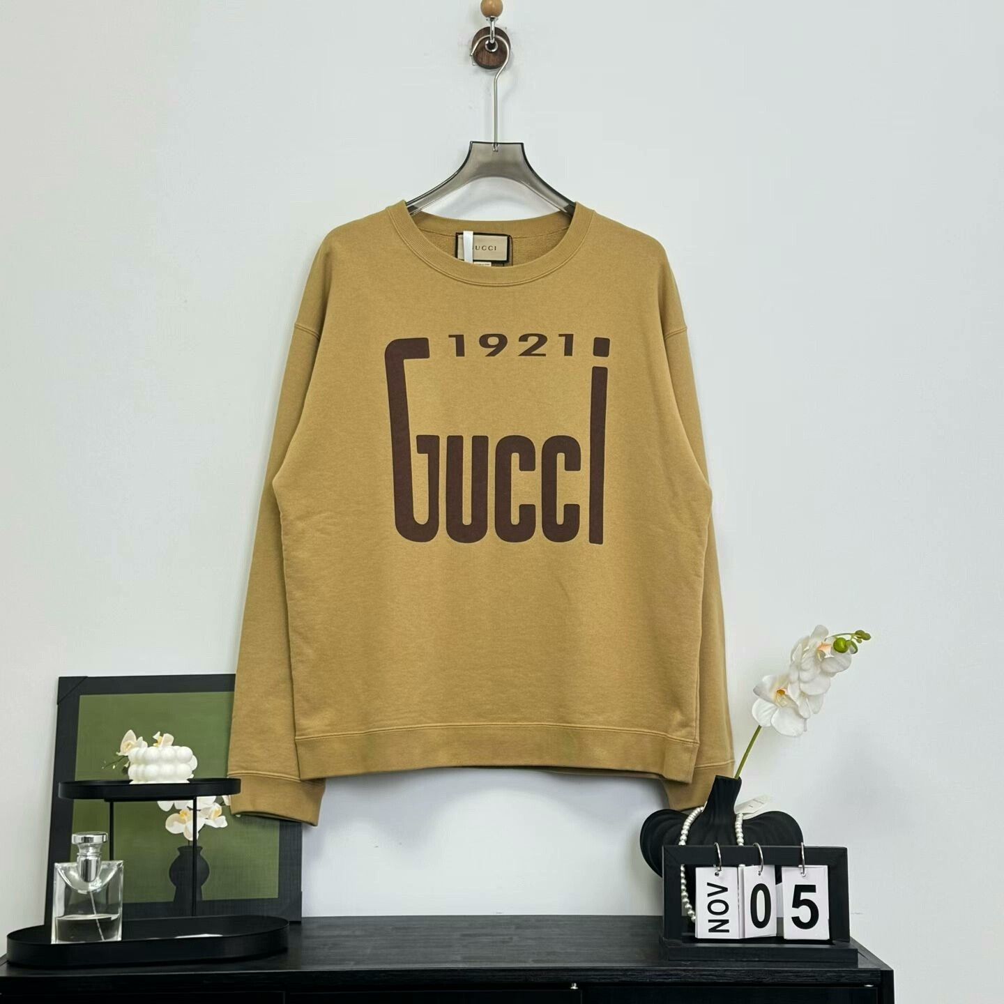 Gucci gucci 1921 logo sweatshirt in yellow Size US L / EU 52-54 / 3 - 1 Thumbnail